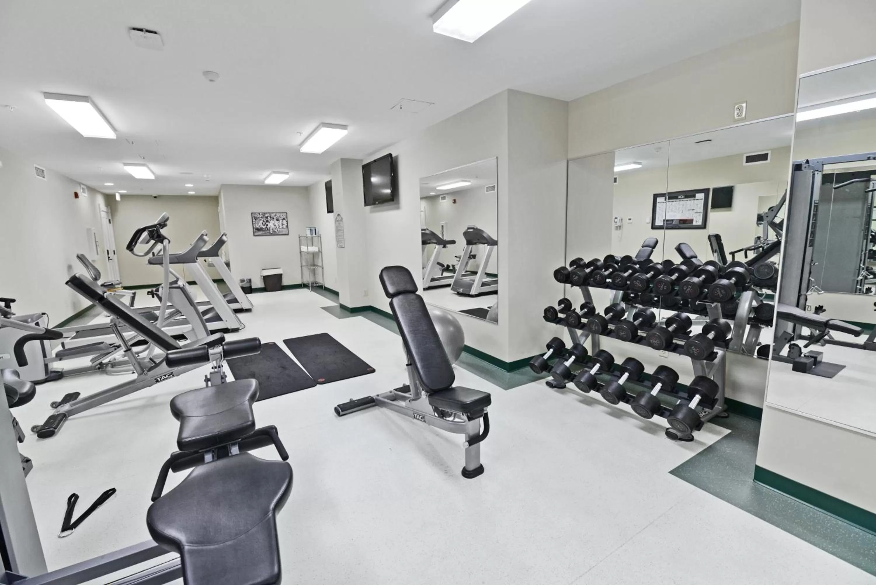 Fitness centre/facilities in Grant Street Inn - Bloomington