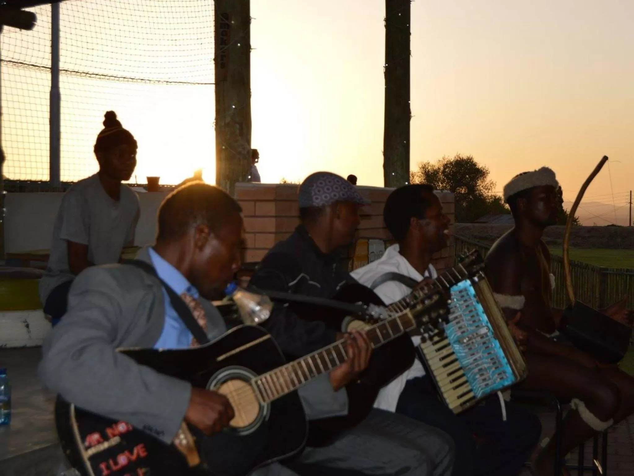 Restaurant/places to eat, Guests in Hokahanya Inn & Conference Centre