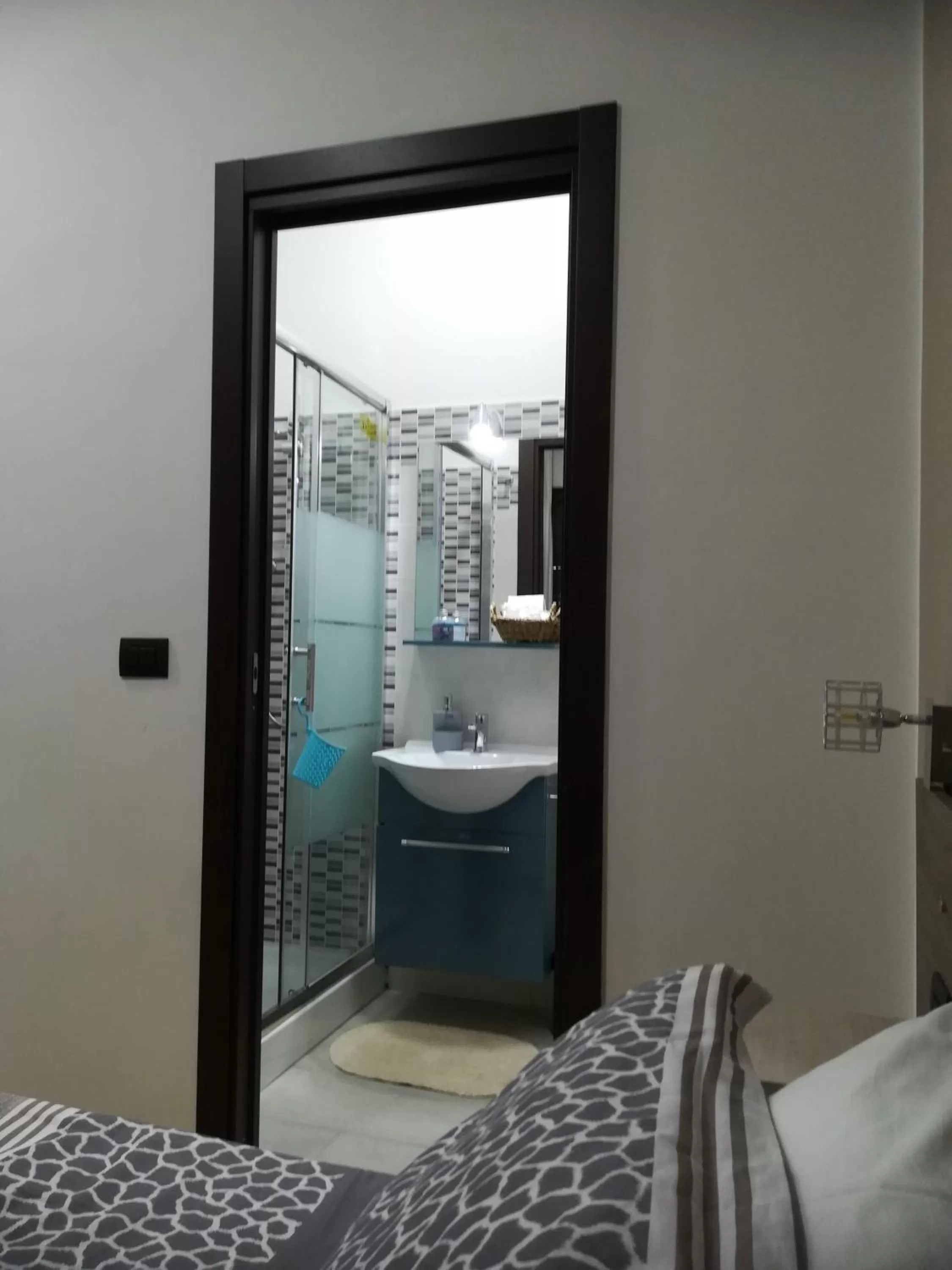 Bathroom, Bed in Sylva Mala Home