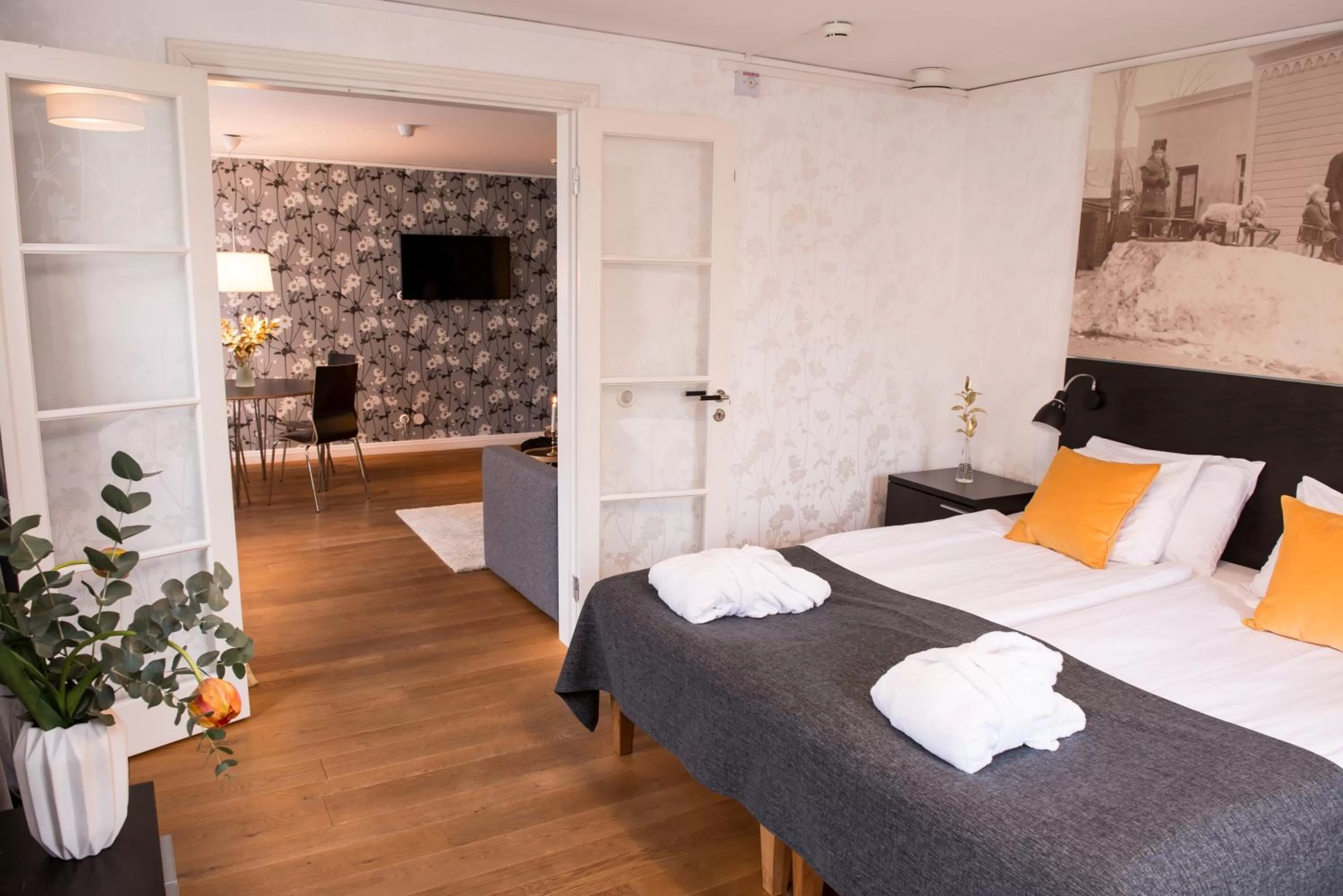 Living room, Bed in Best Western Plus Kalmarsund Hotell