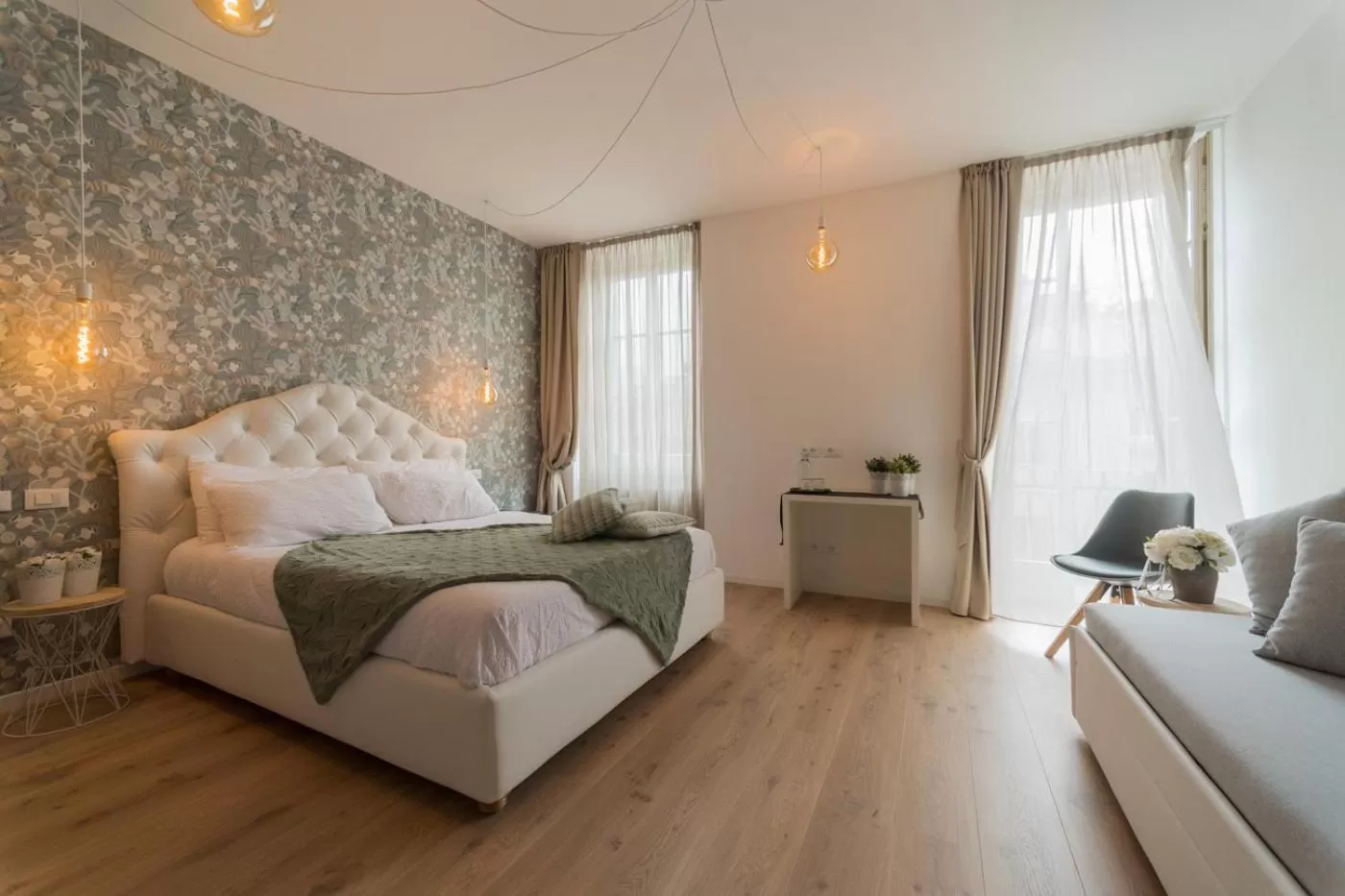 Photo of the whole room, Bed in Lainez Rooms & Suites