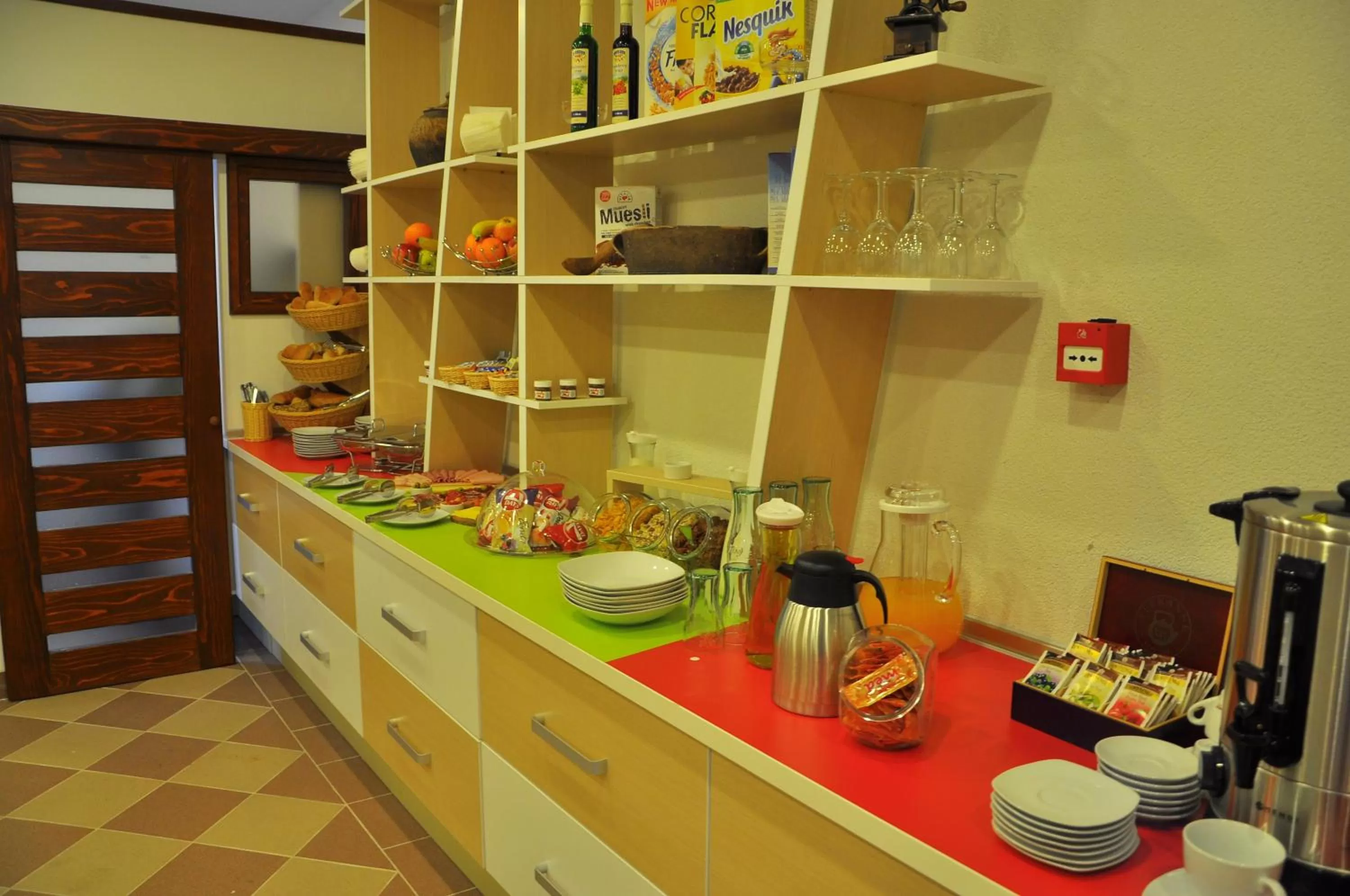 Food and drinks in Hotel Noble