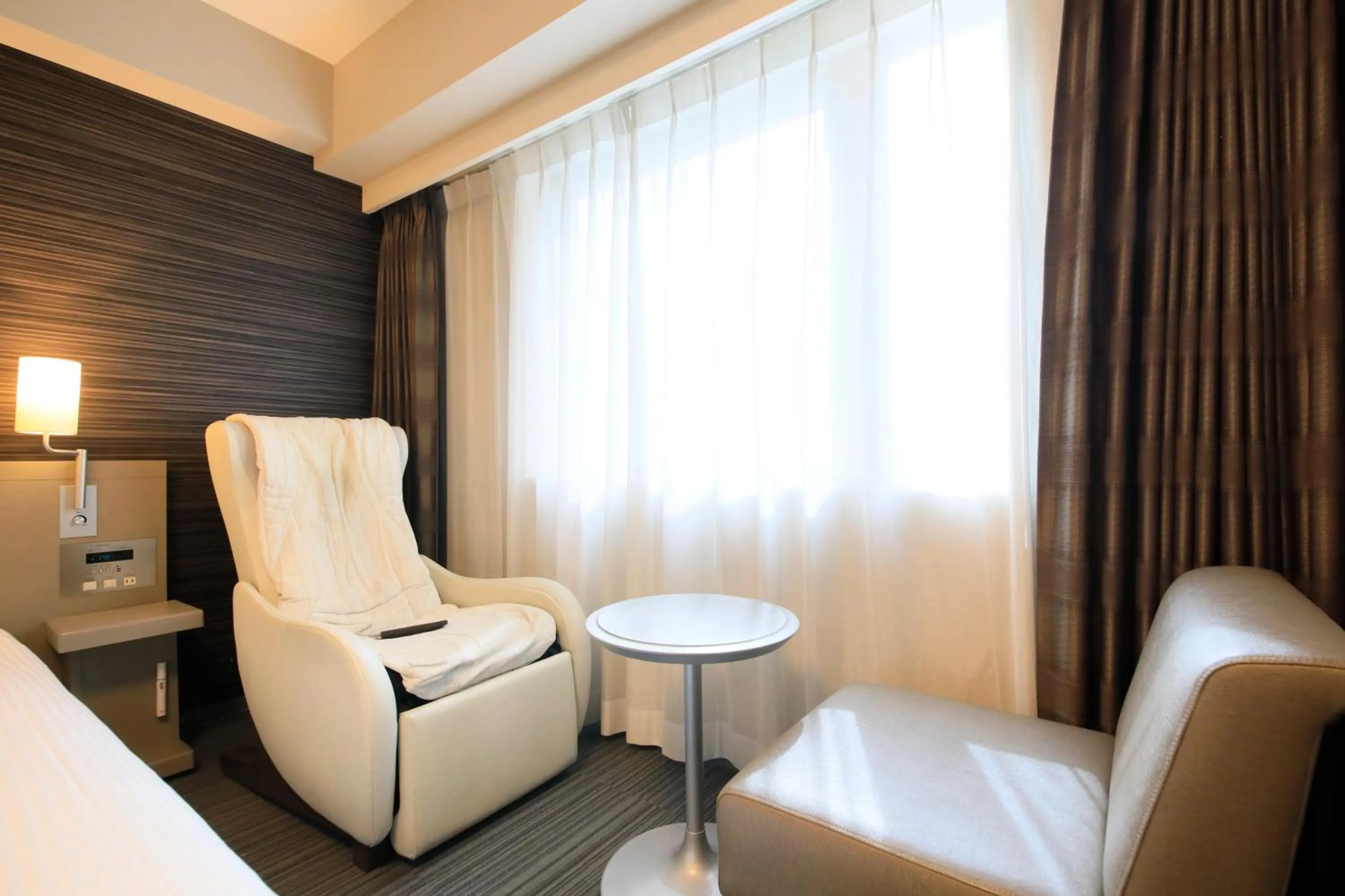 Decorative detail in Daiwa Roynet Hotel Tokyo Osaki