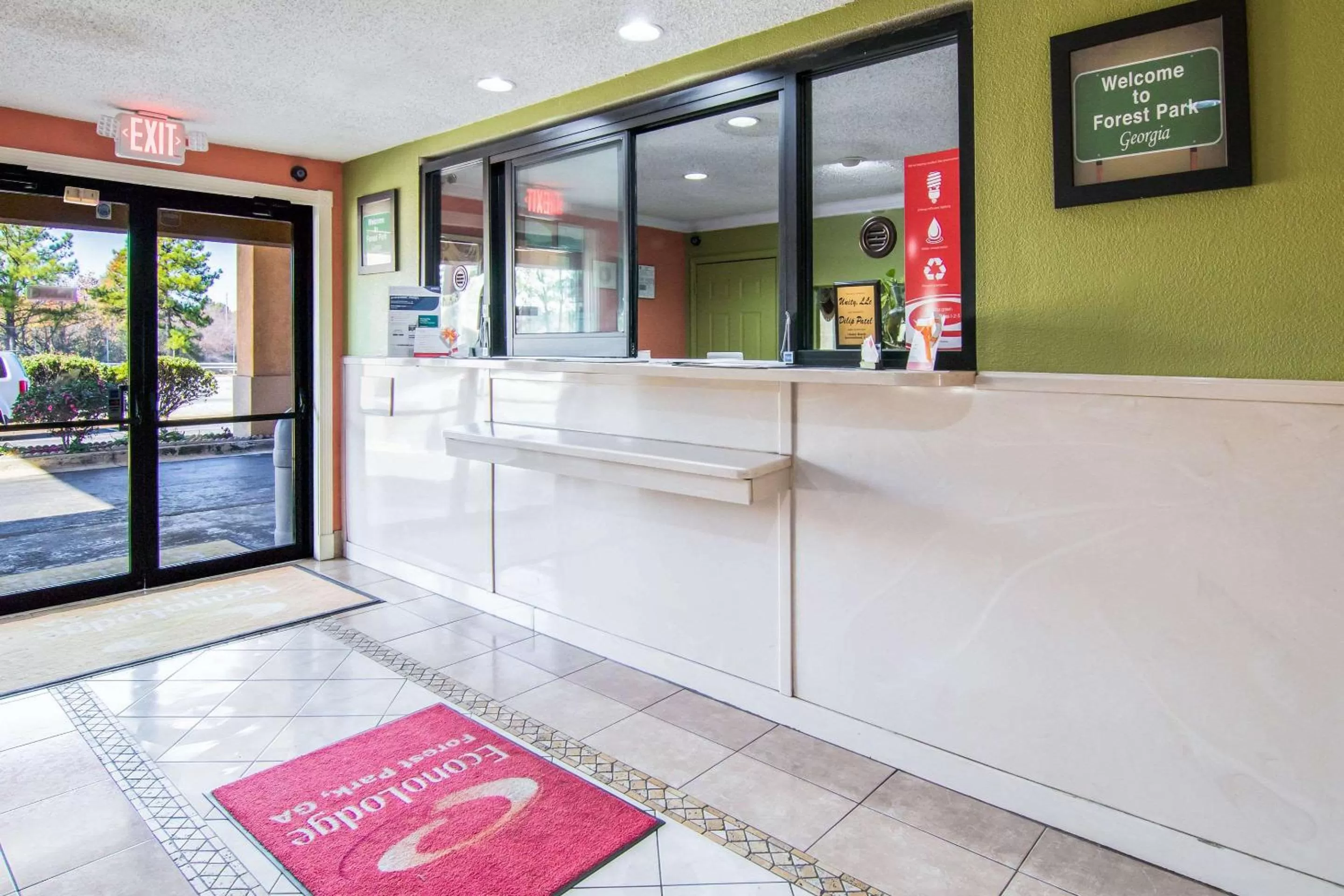 Lobby or reception in Econo Lodge Atlanta Airport East