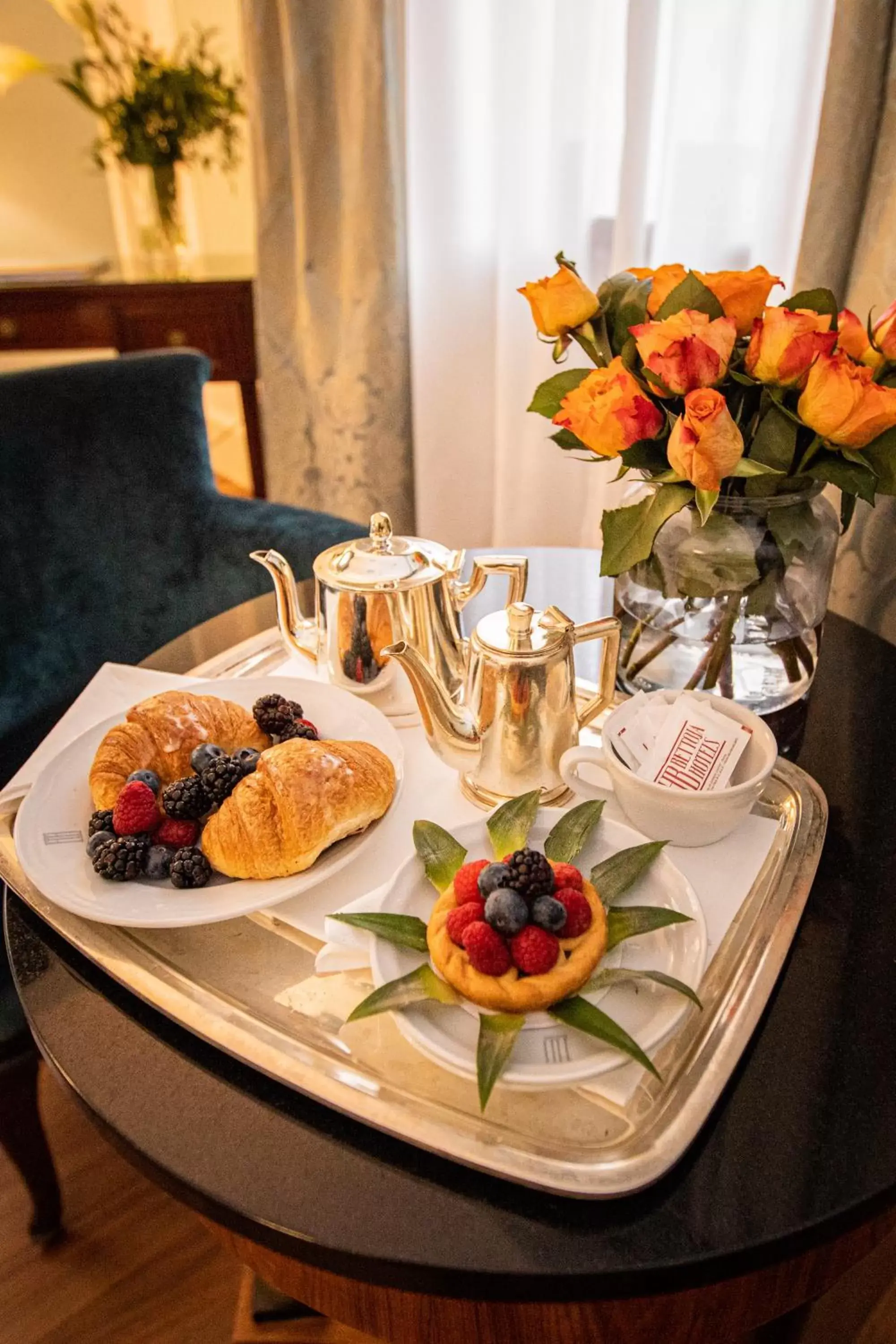 Superior Double or Twin Room in Bettoja Hotel Mediterraneo Superior Double or Twin Room in Bettoja Hotel Mediterraneo