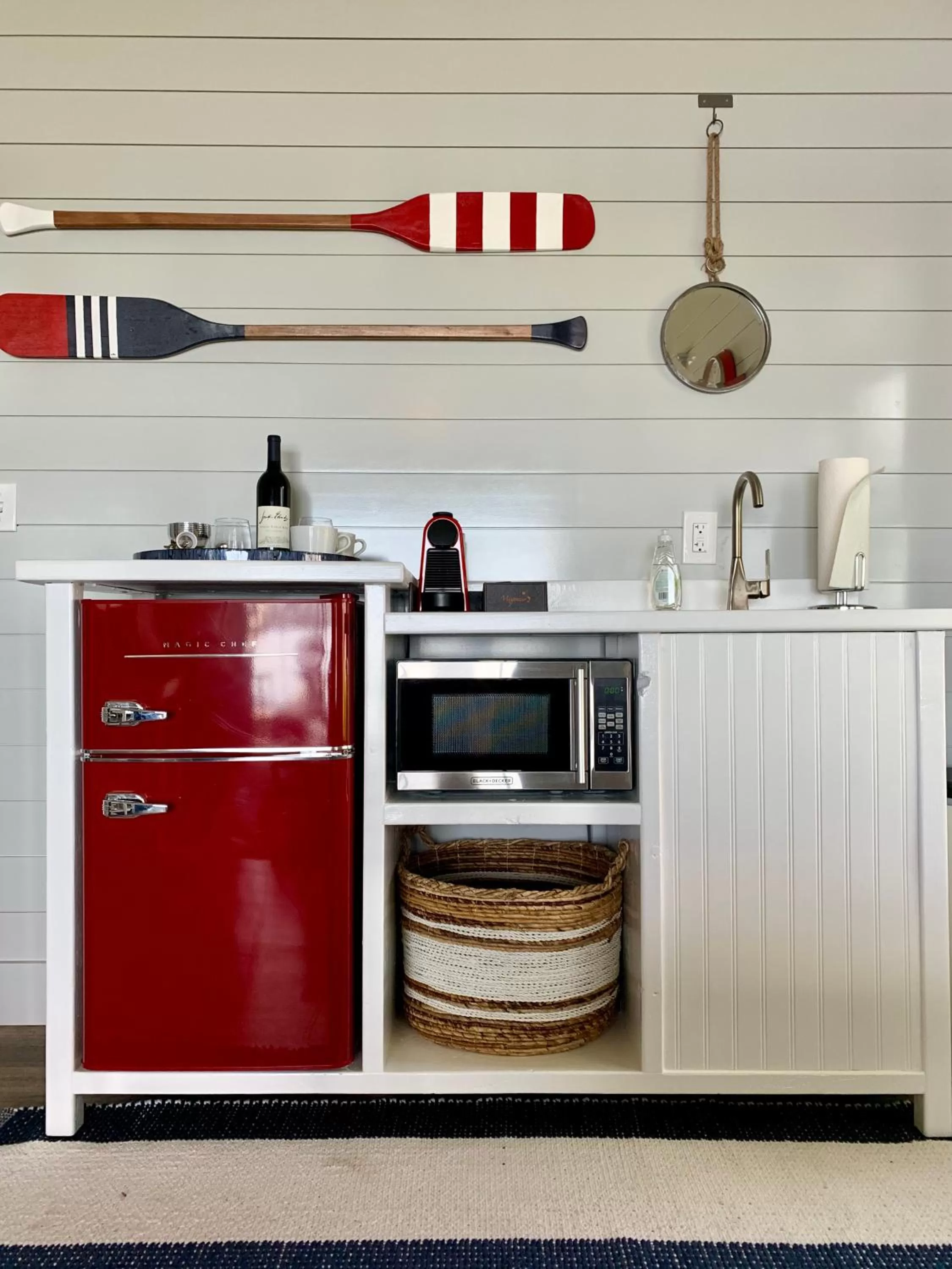 Coffee/tea facilities in Harbor View Landing