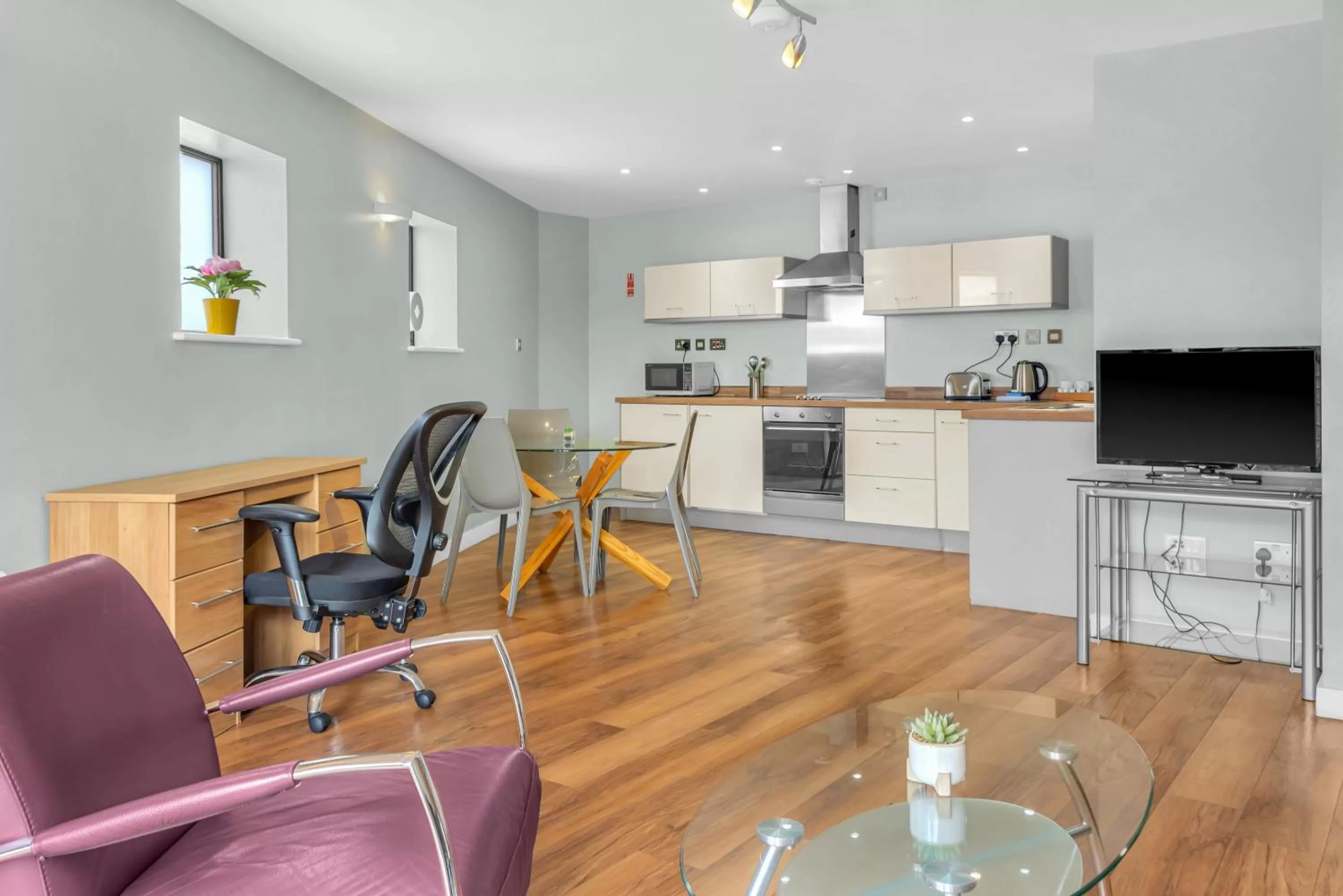 Living room in Roomzzz Leeds Headingley