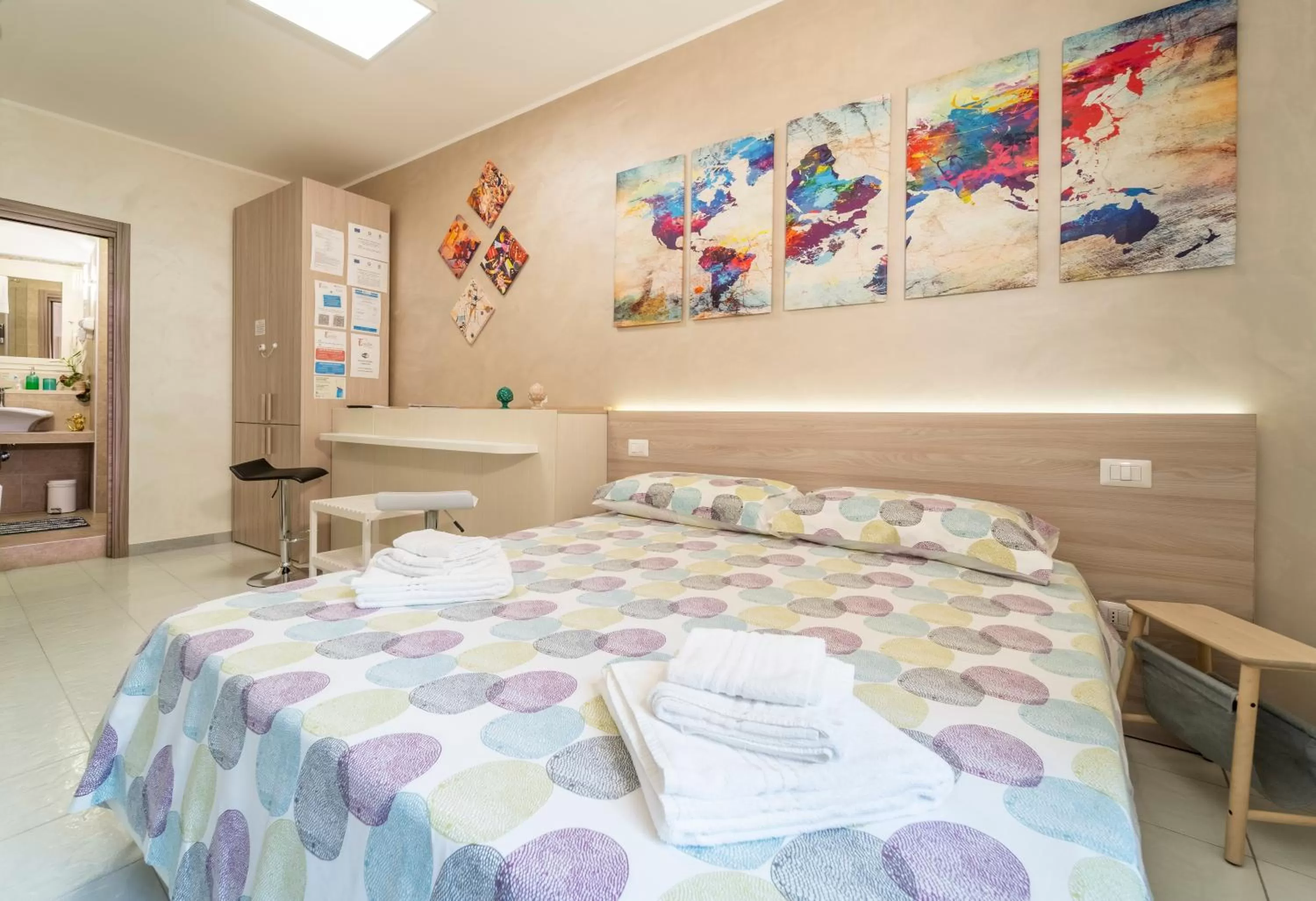 Photo of the whole room, Bed in B&B Eraclio