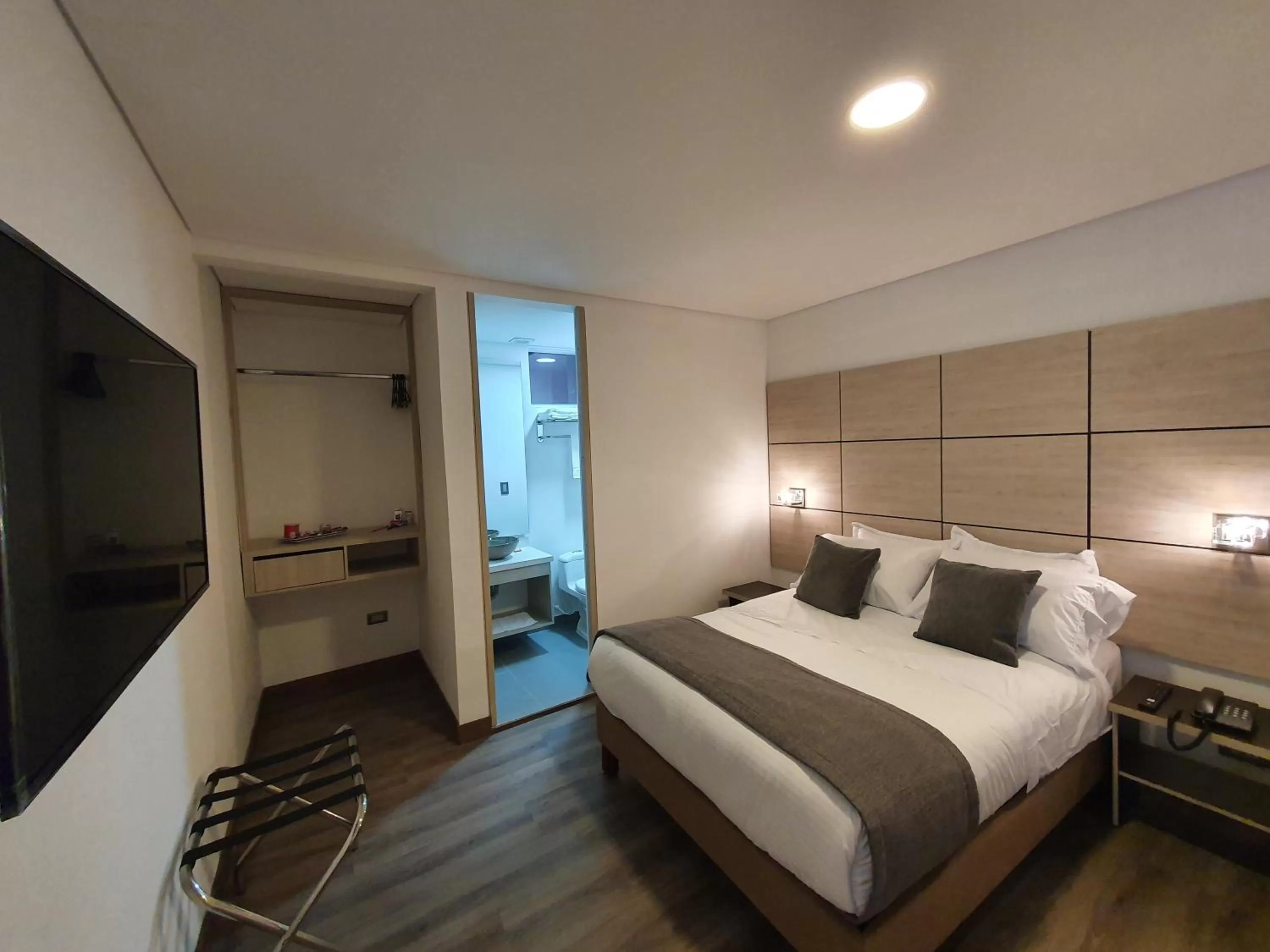 Bed in BOG URBAN HOTEl