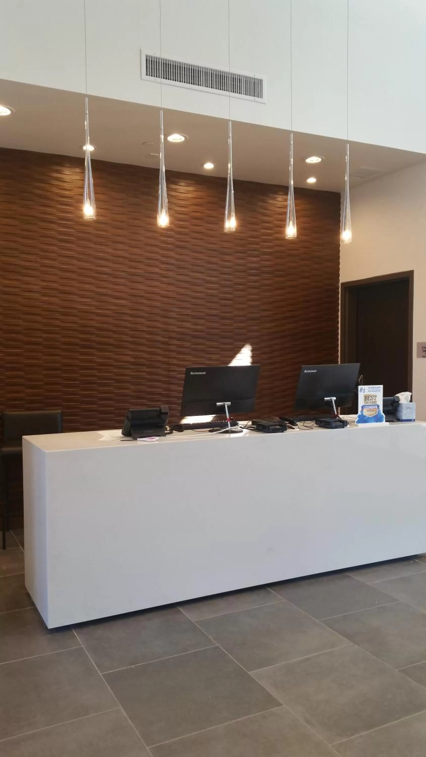 Lobby or reception in Wingate by Wyndham Hurricane Zion National Park