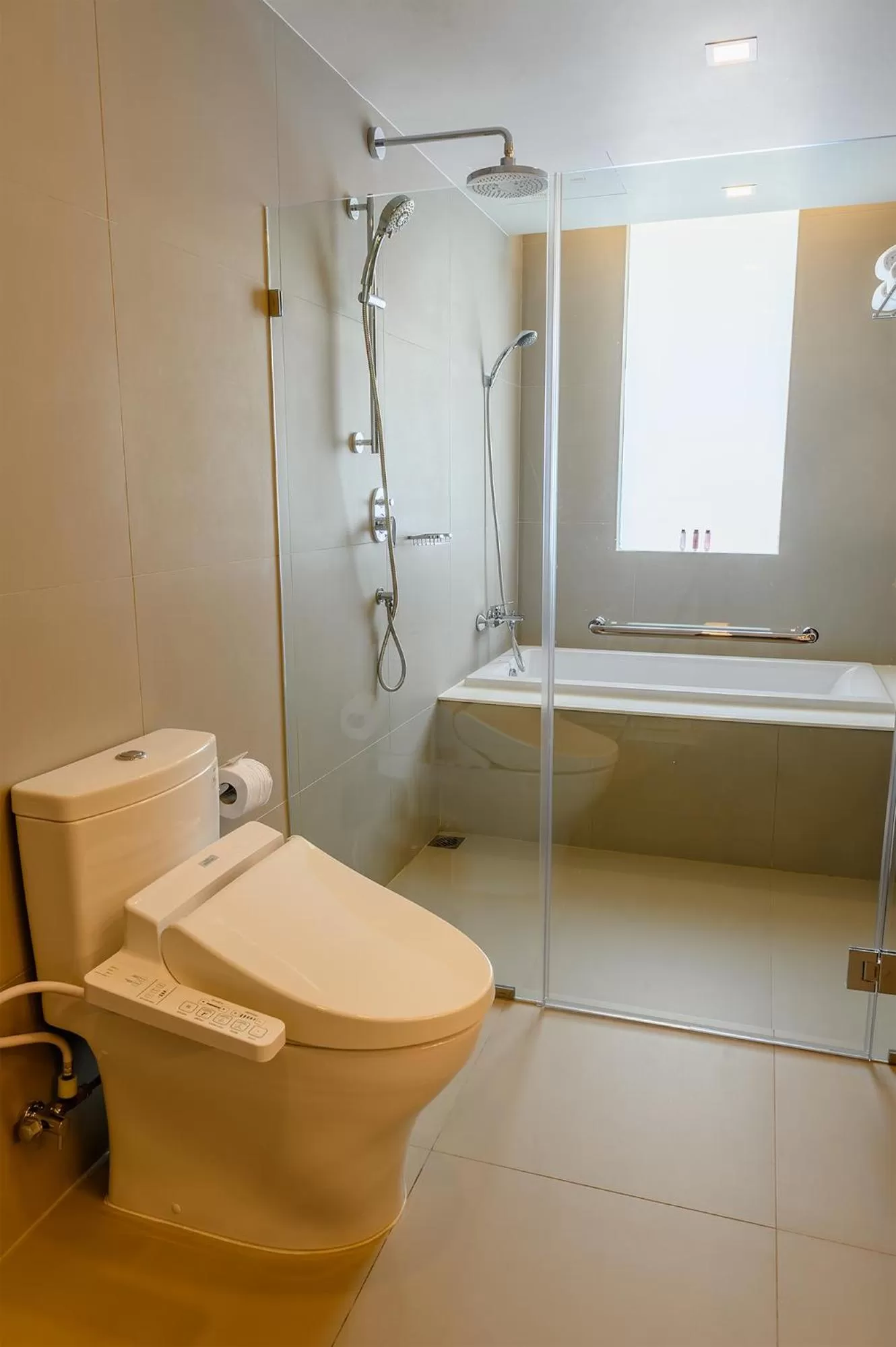 Bathroom in Oakwood Residence Sukhumvit Thonglor Bangkok
