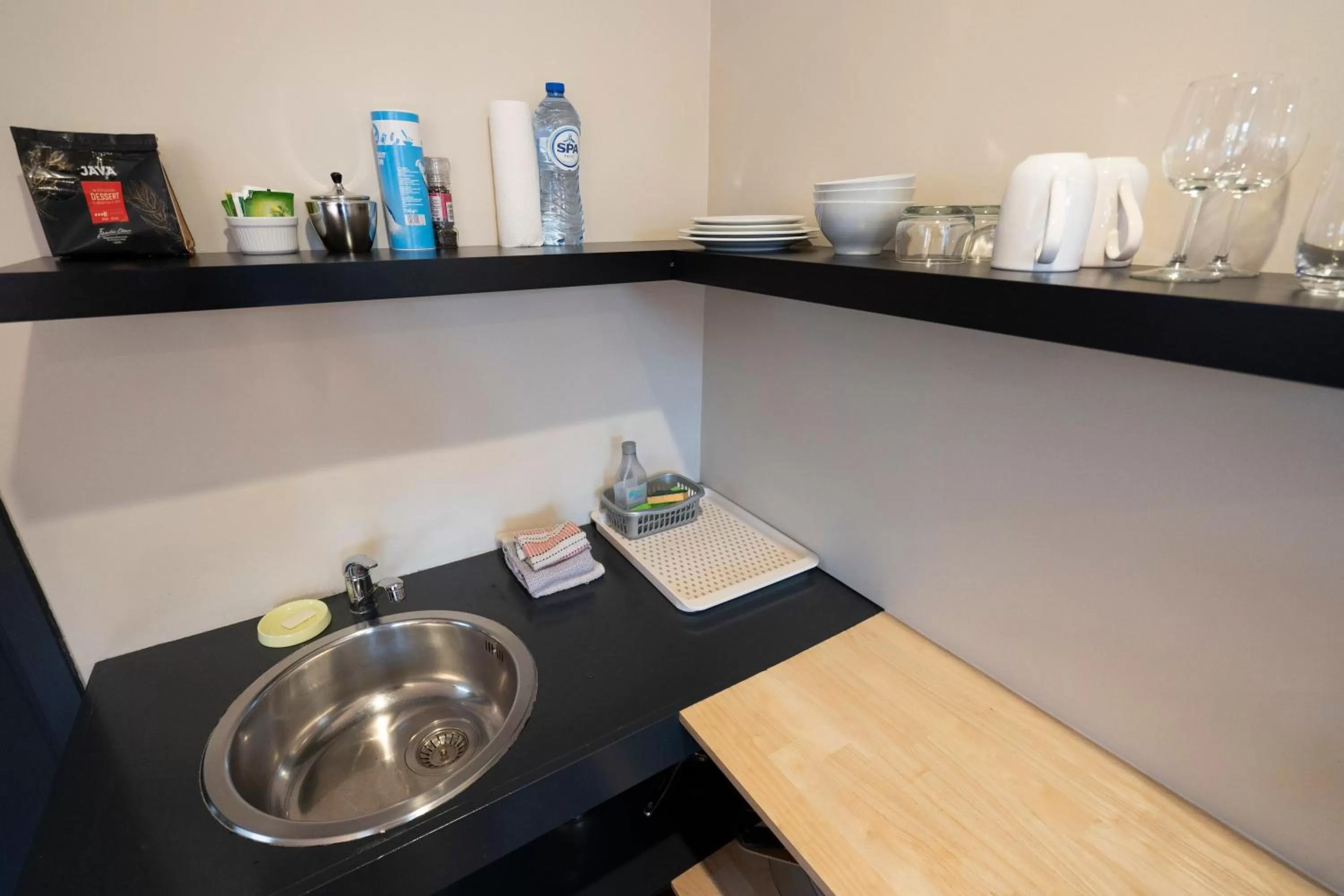 Kitchen or kitchenette, Kitchen/Kitchenette in Because the Night city lodge