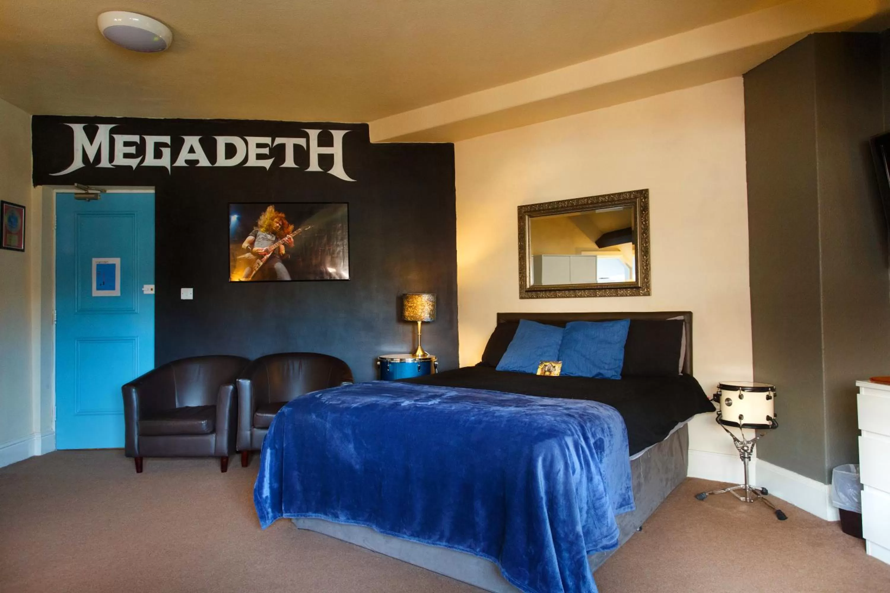 Bed in The Saddle Inn