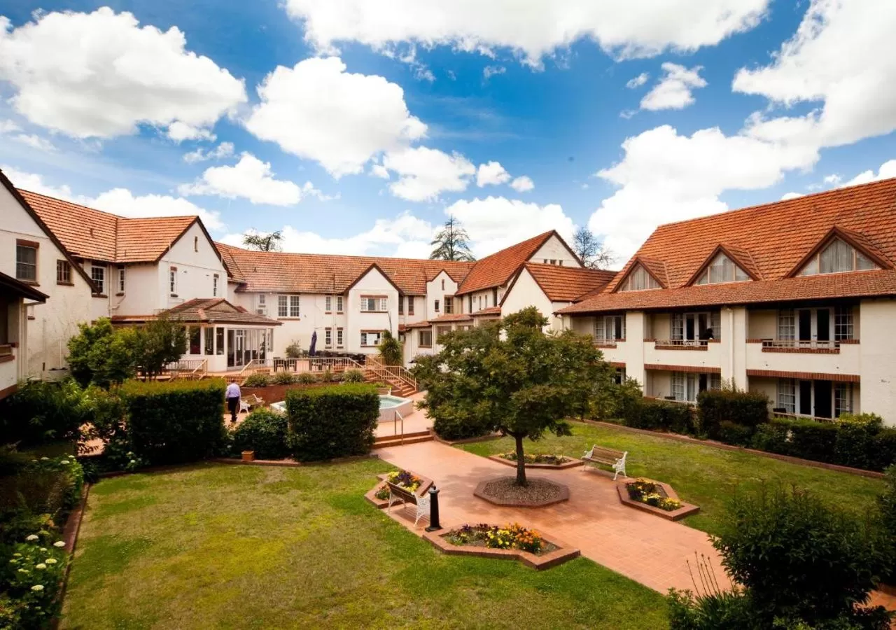 Property building in Mercure Canberra