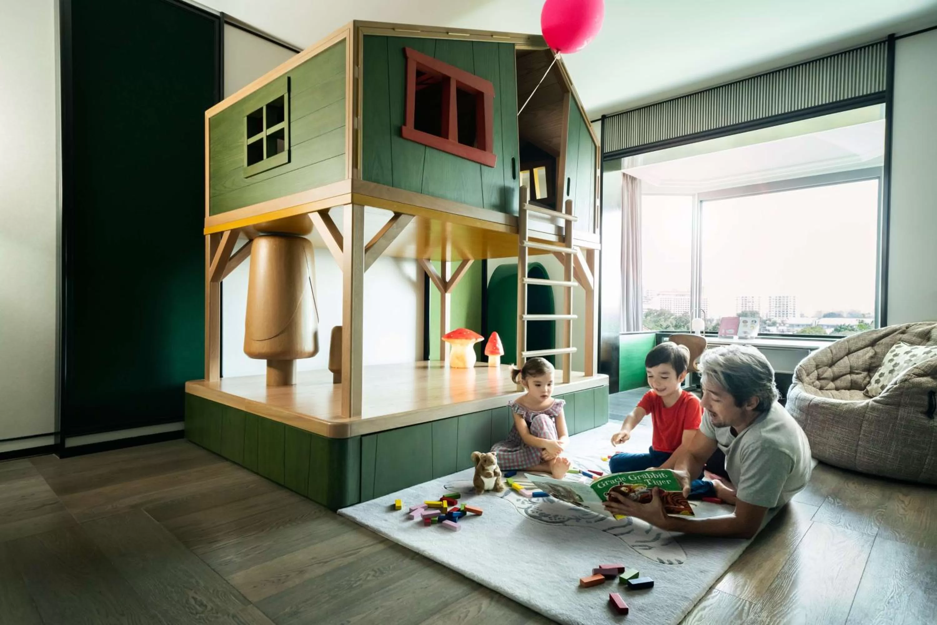 Photo of the whole room in Shangri-La Singapore