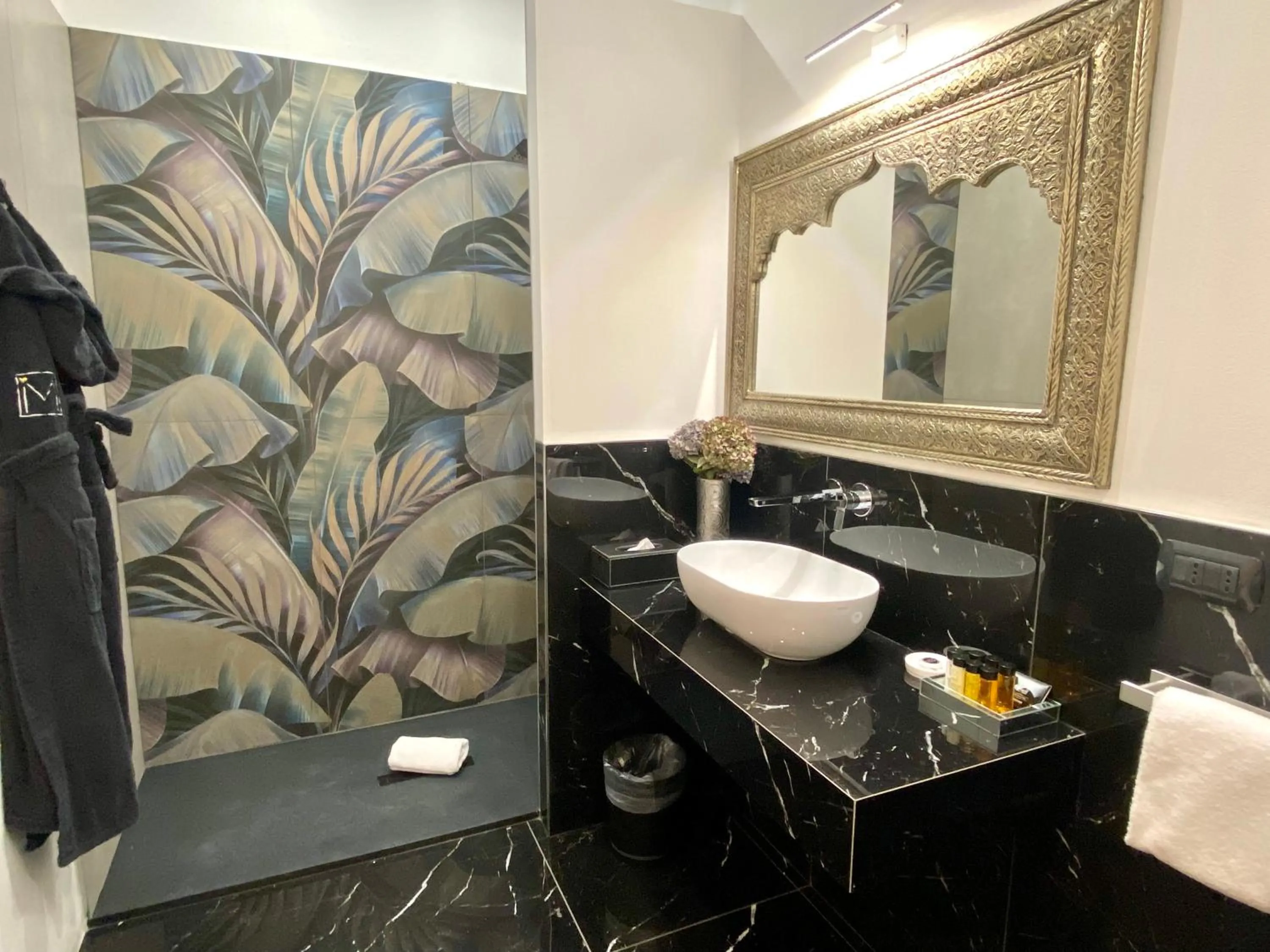 Bathroom in INTO the heart of MILAN Aparthotel