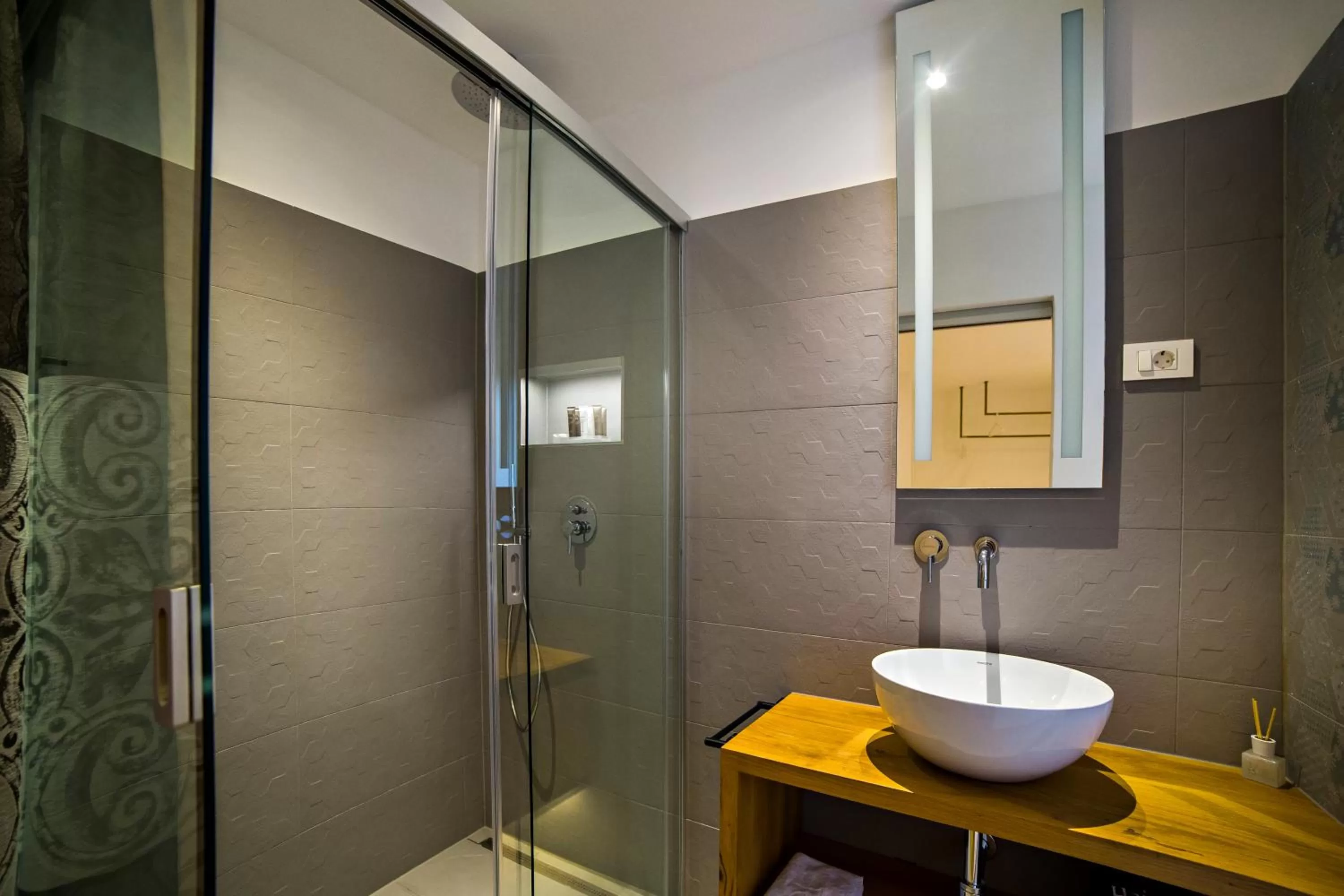 Bathroom in MEMENTO B&B Piran