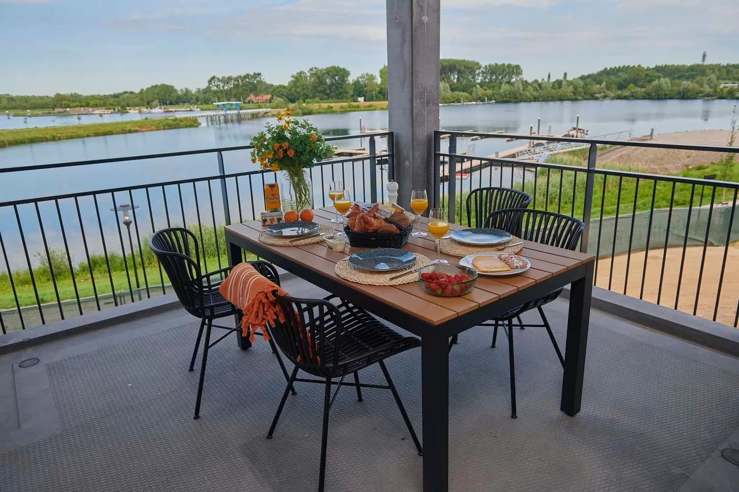 Balcony/Terrace in Parc Maasresidence Thorn Apartments