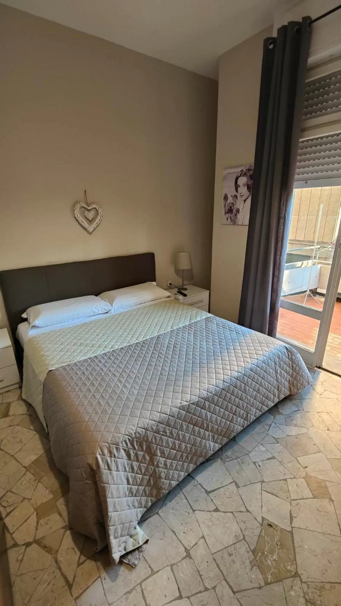 Bed in Etnea Glamour House