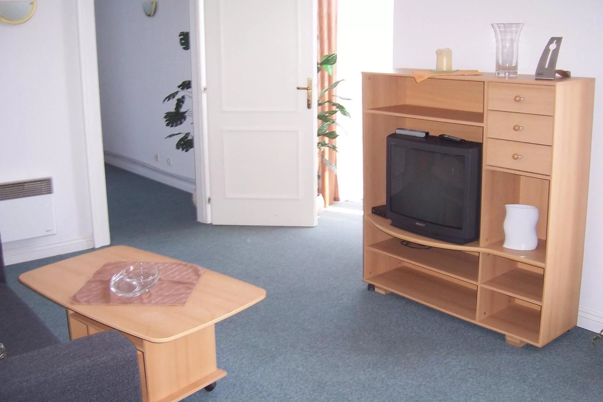 TV and multimedia, TV/Entertainment Center in Hotel Sloup