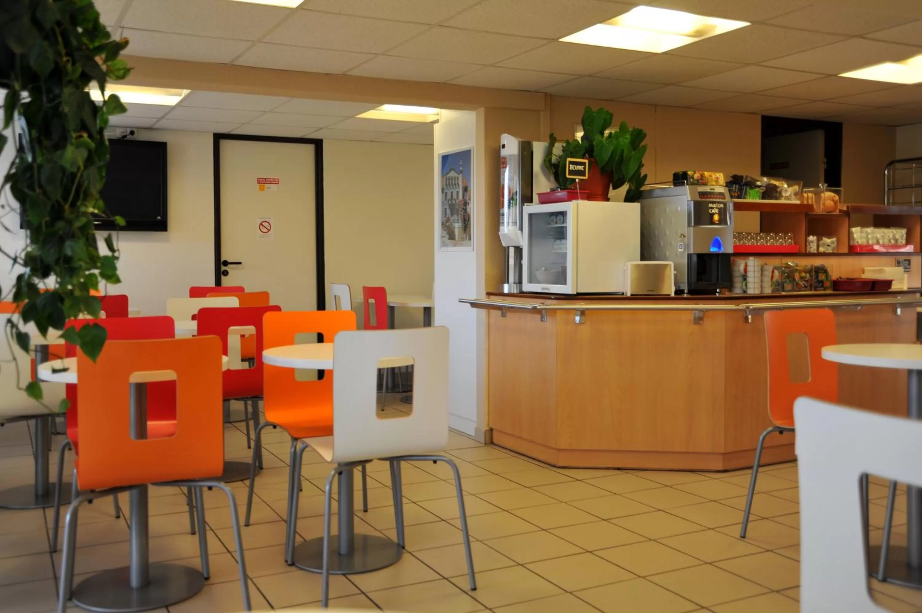 Restaurant/places to eat in Premiere Classe Belfort