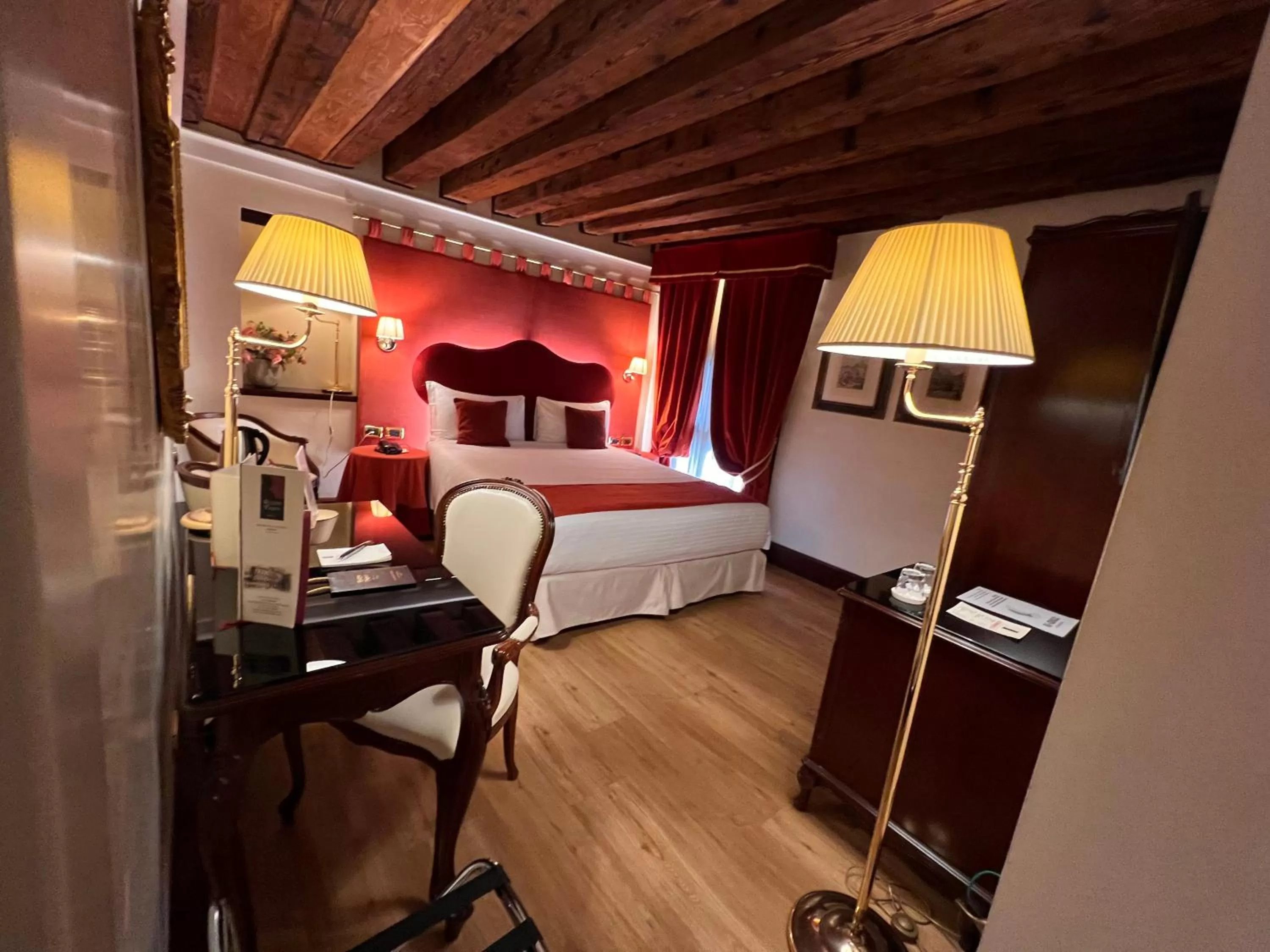 Bedroom, Bed in Ruzzini Palace Hotel