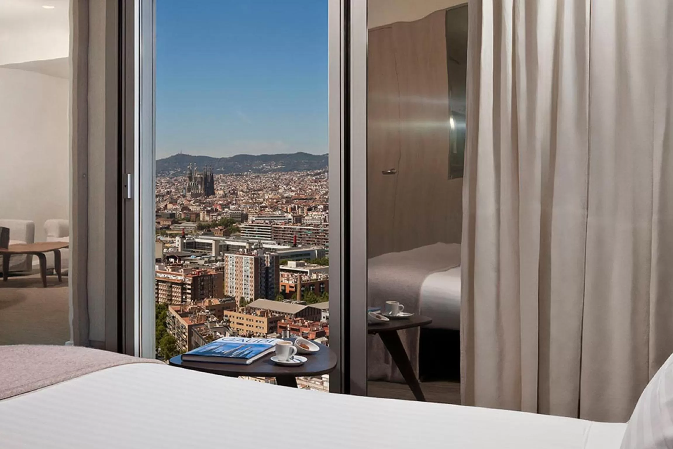 Decorative detail, Bed in Melia Barcelona Sky 4* Sup