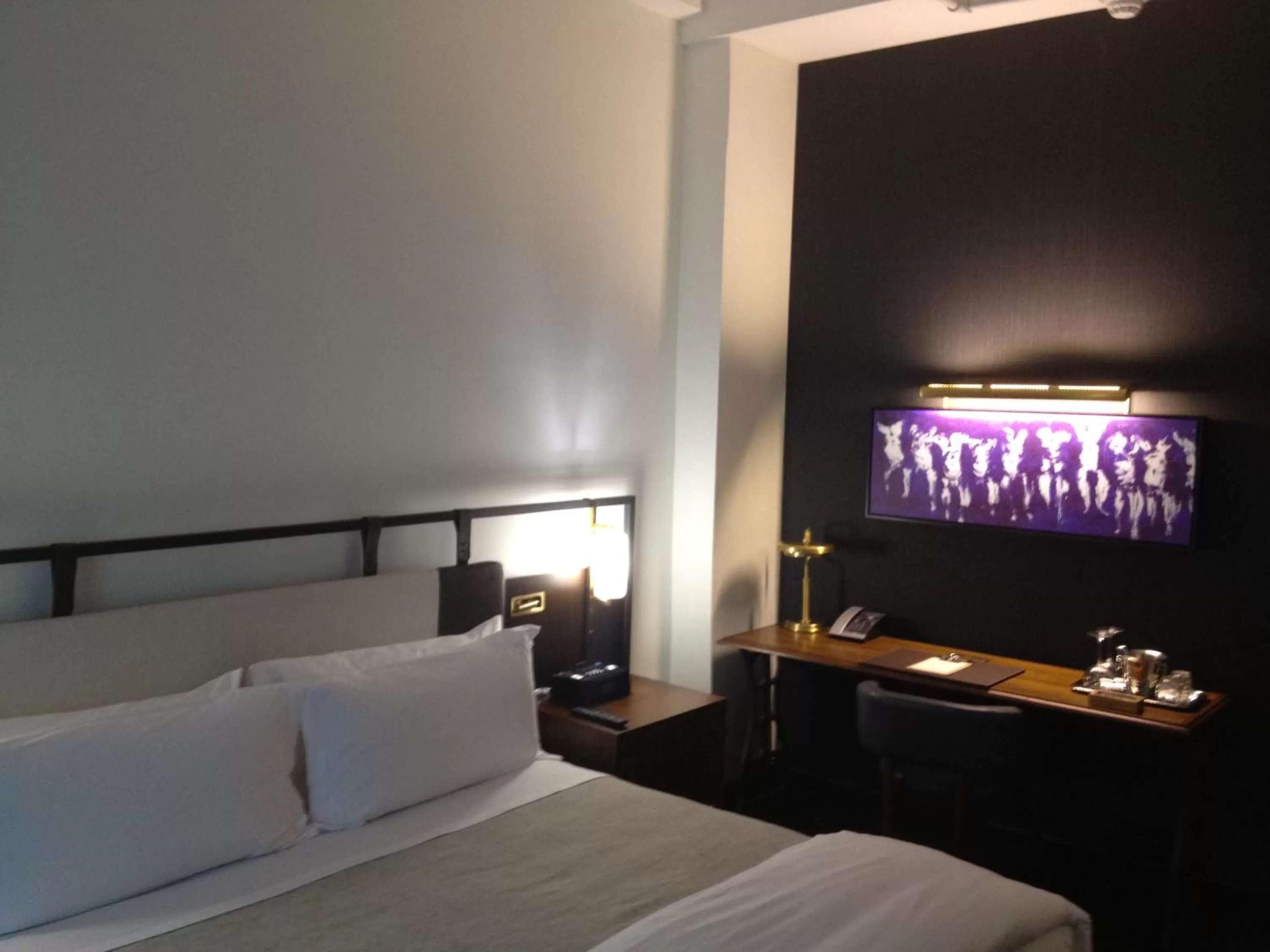 Bed in Refinery Hotel - New York