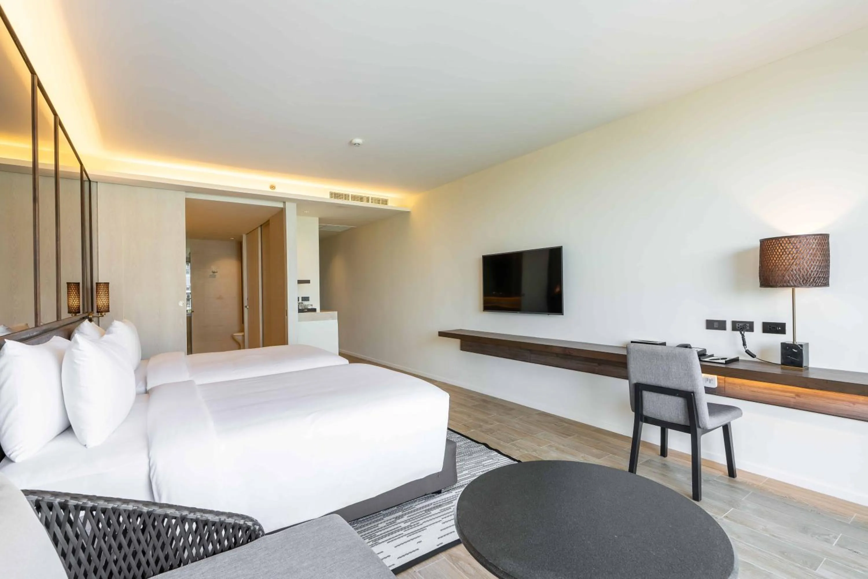 Bedroom, Bed in Ana Anan Resort & Villas Pattaya