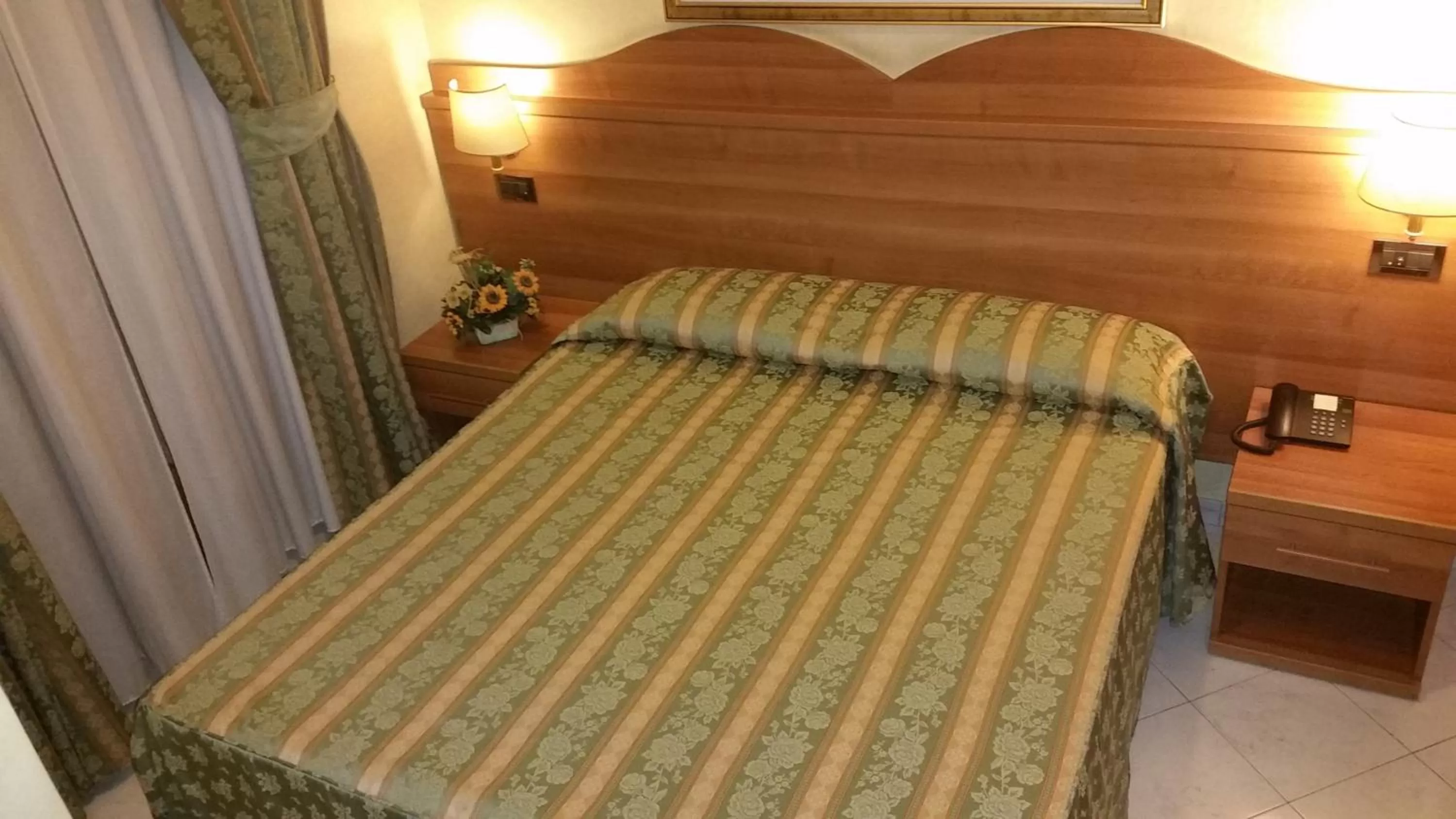 Bedroom, Bed in Hotel Teti