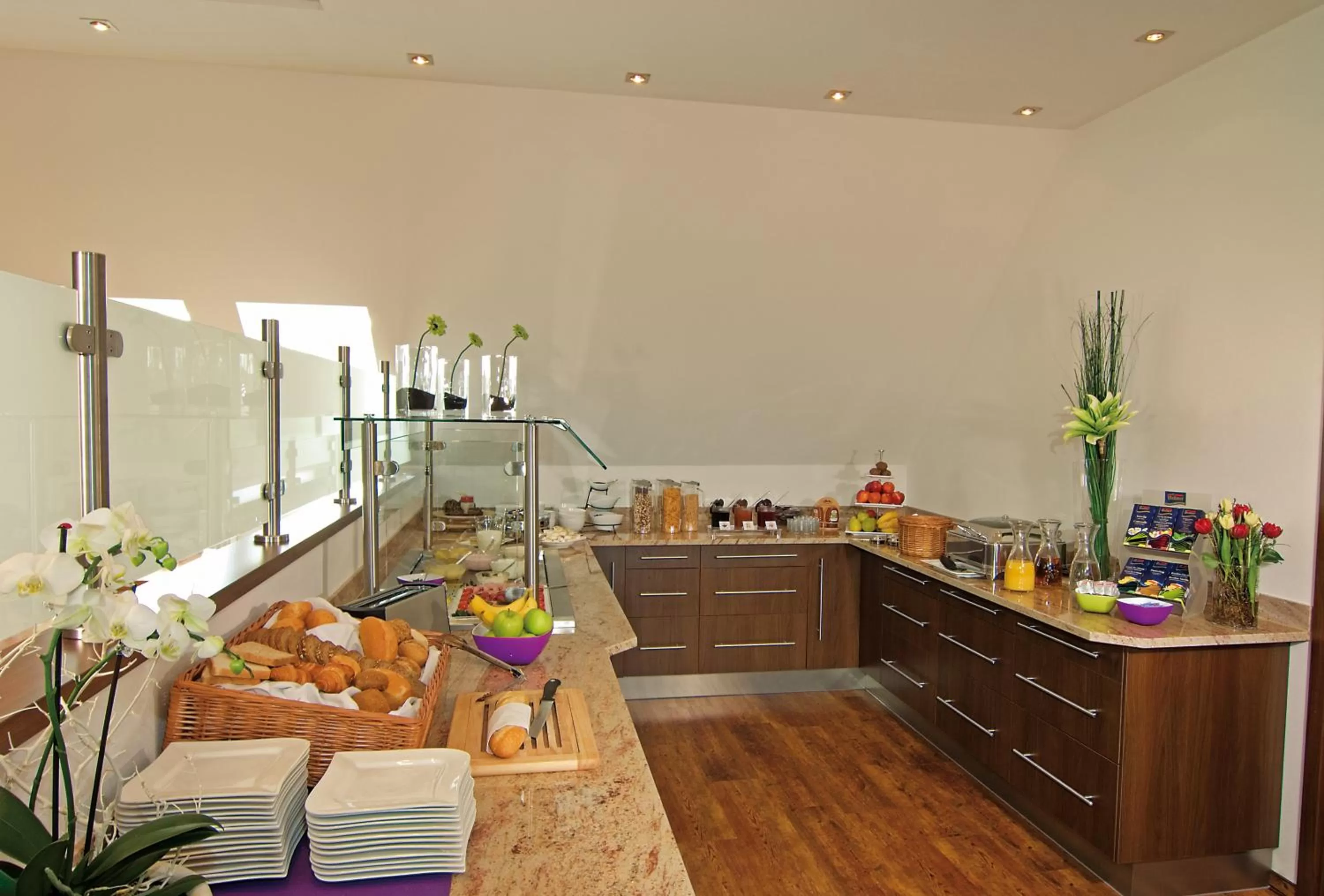 Buffet breakfast in Hotel sleep & go