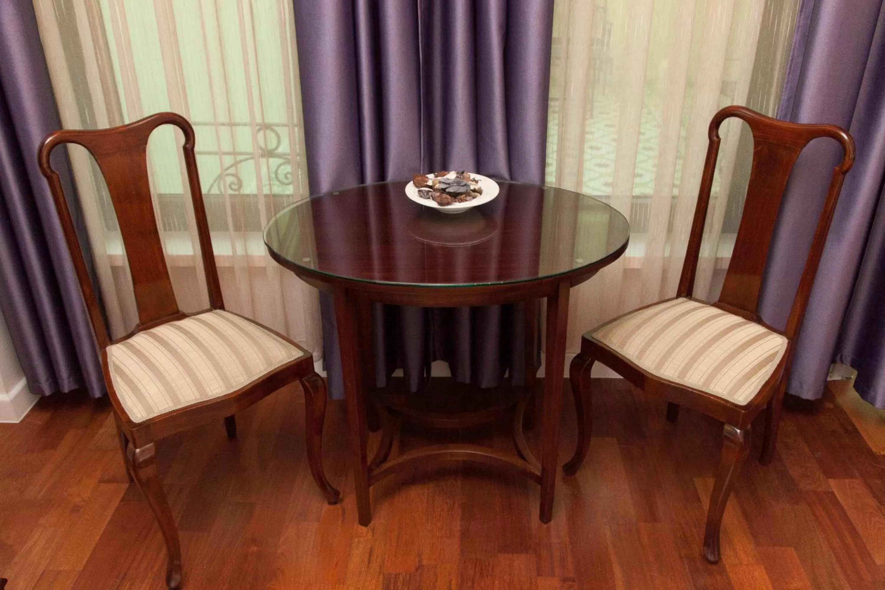 Seating area in Villa Pera Suite Hotel