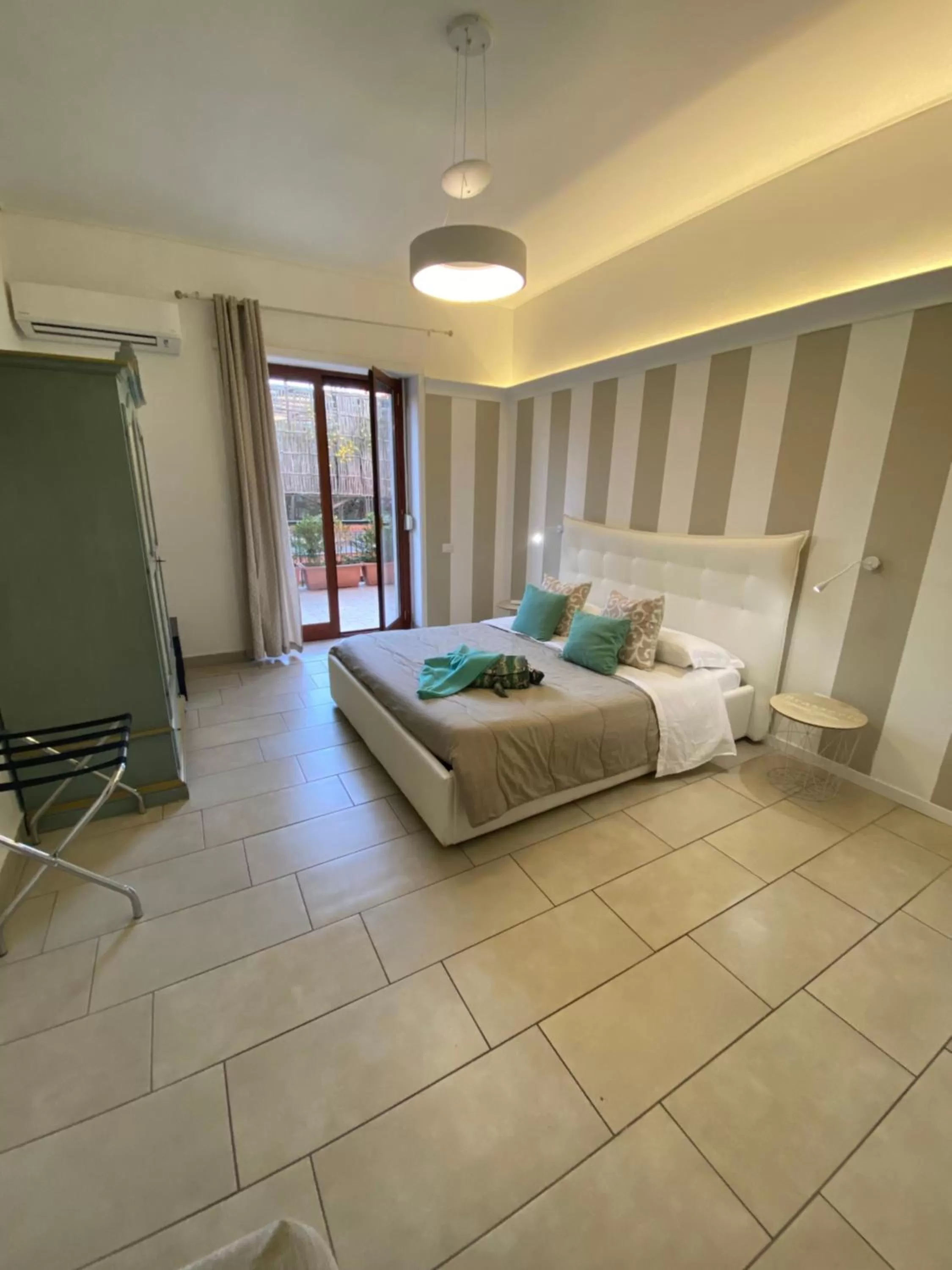 Bed in Lemon Rooms Sorrento