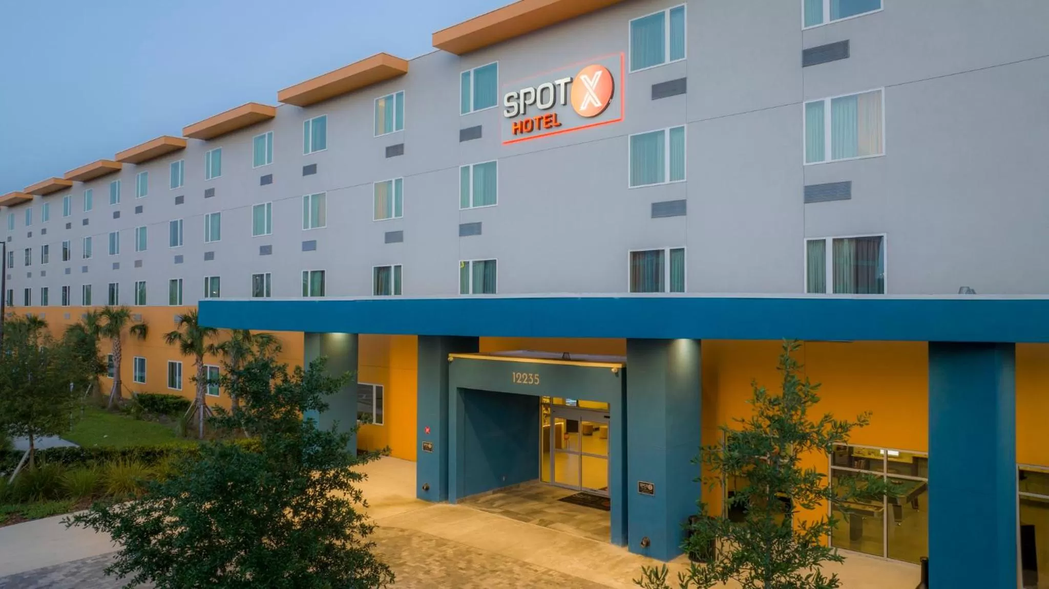 Property building in SPOT X Hotel Orlando Intl Dr by The Red Collection