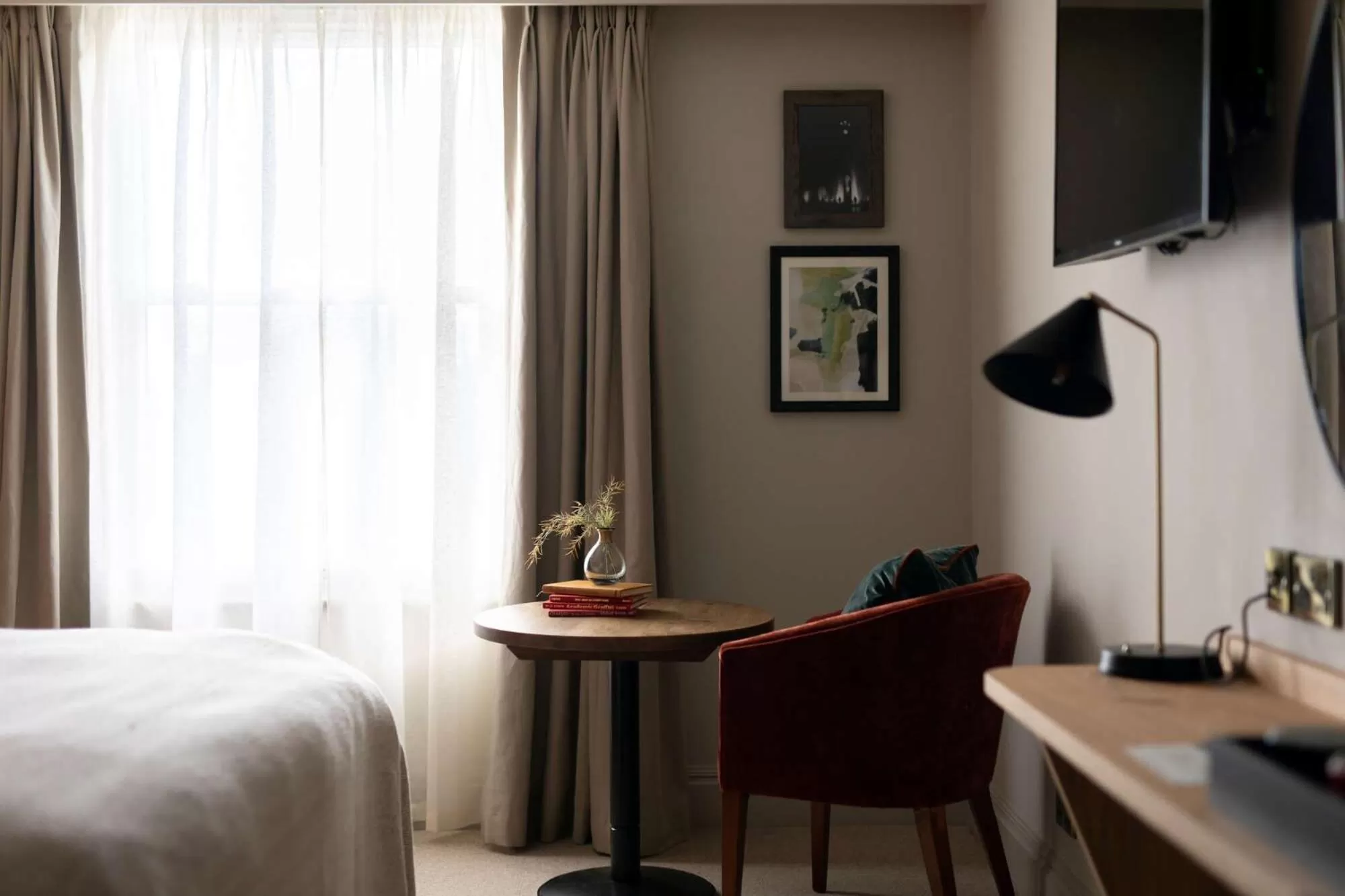 Bedroom, Bed in The Park Hotel