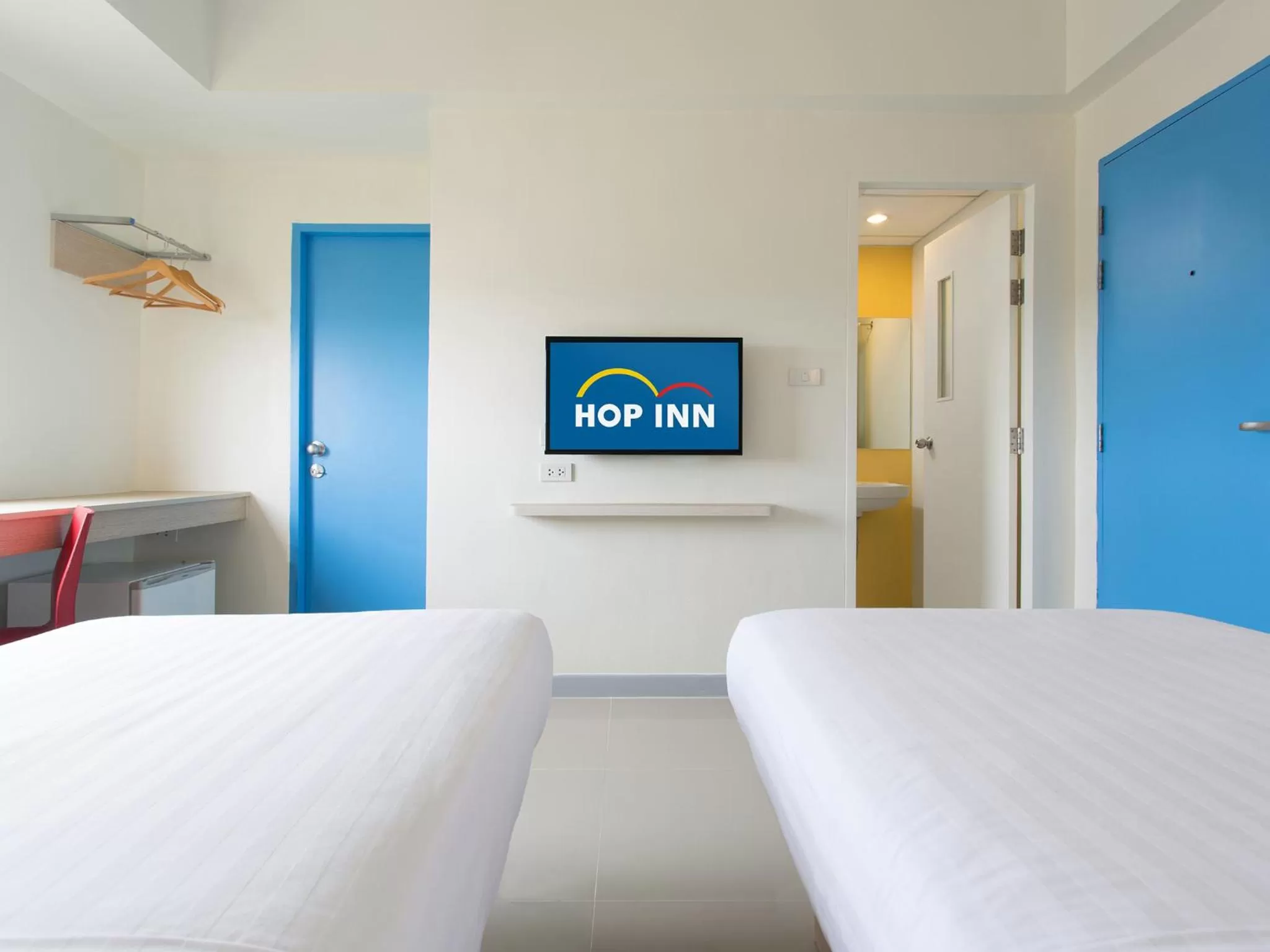 Bedroom, Bed in HOP INN Phitsanulok