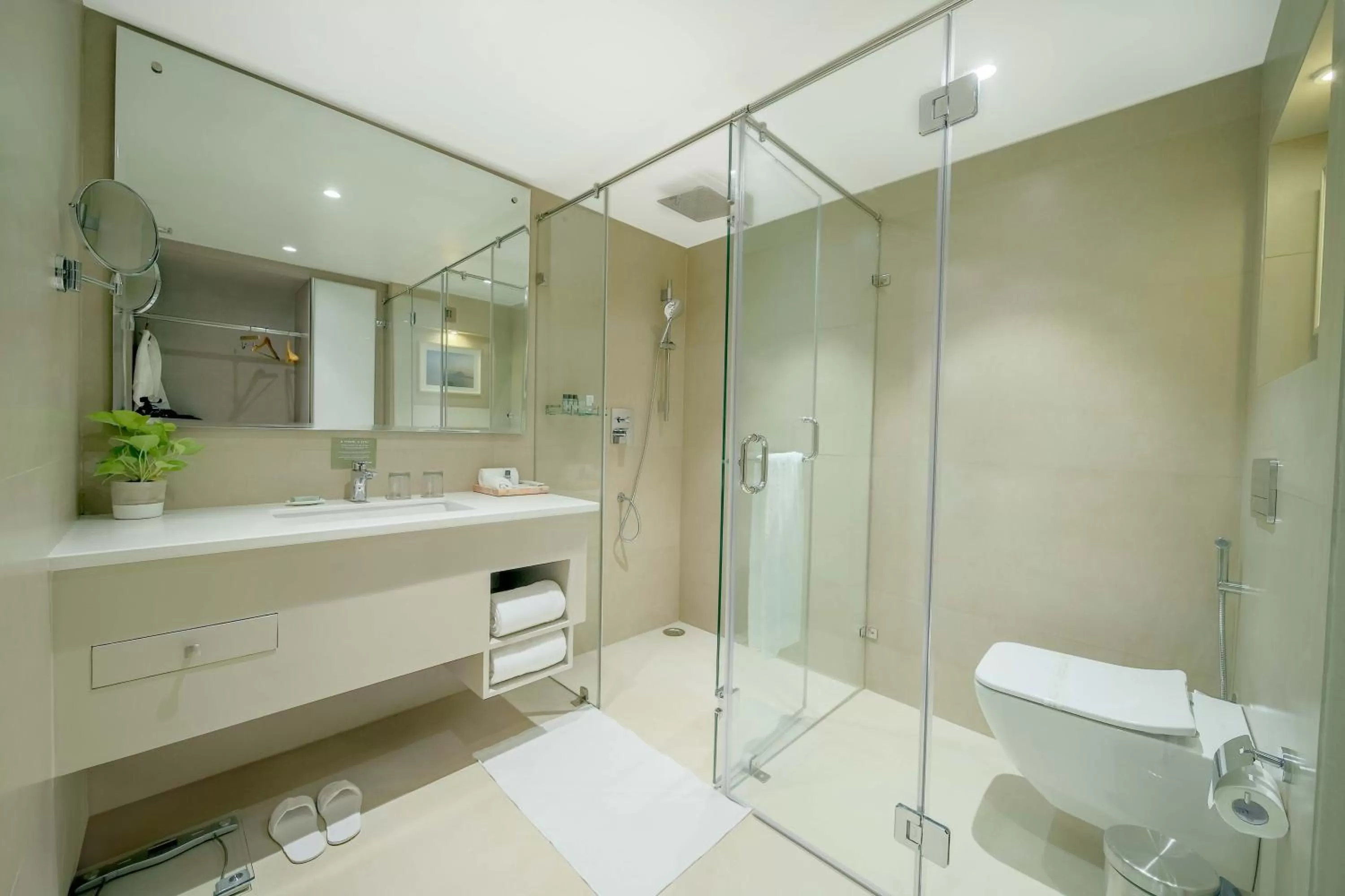 Bathroom in Jade Suites - Luxury Boutique Hotel