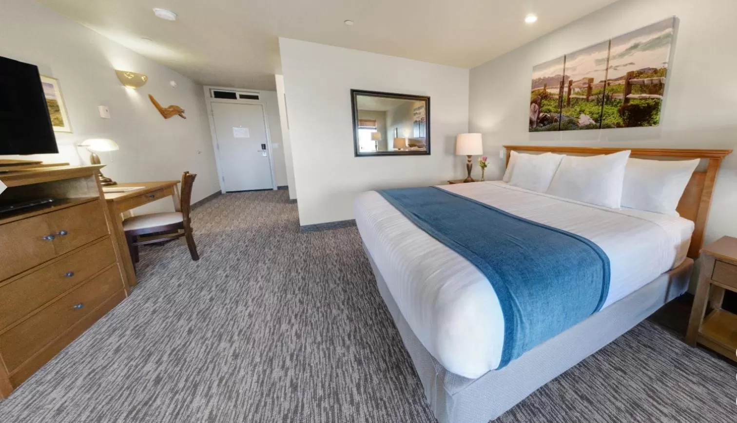 Bed in Overleaf Lodge and Spa