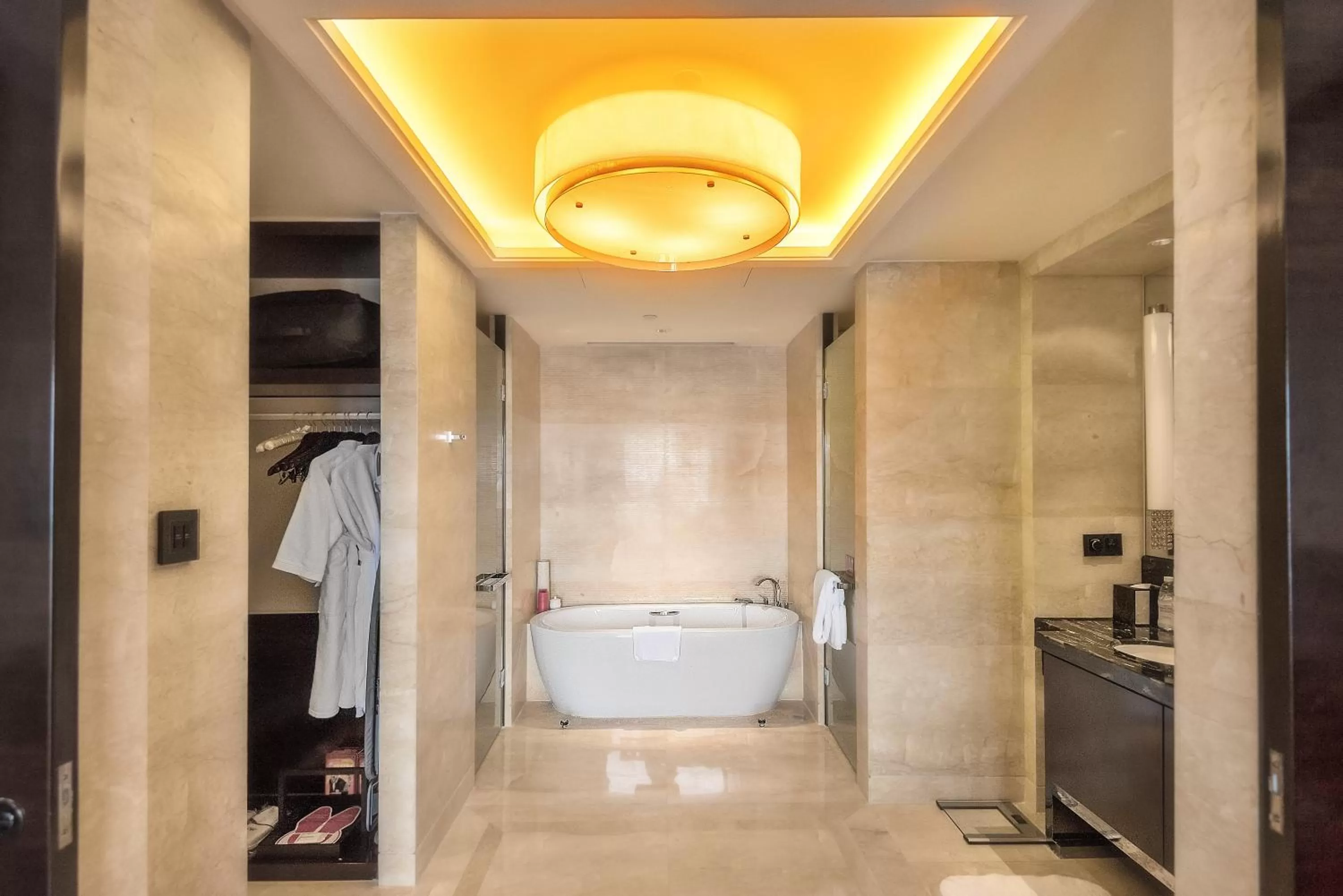 Bathroom in Crowne Plaza Chengdu Panda Garden by IHG