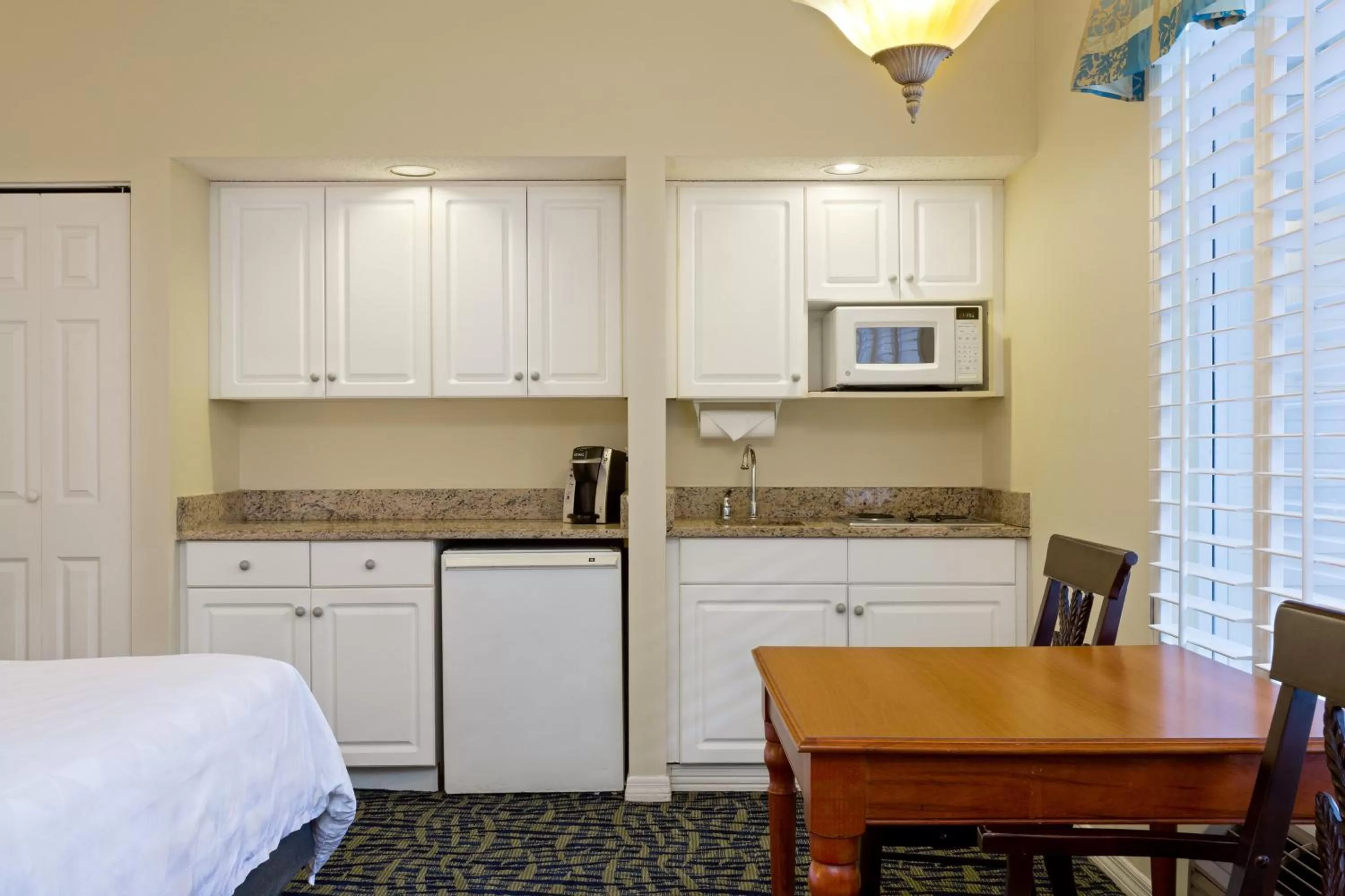 Photo of the whole room in Holiday Inn & Suites Clearwater Beach S-Harbourside