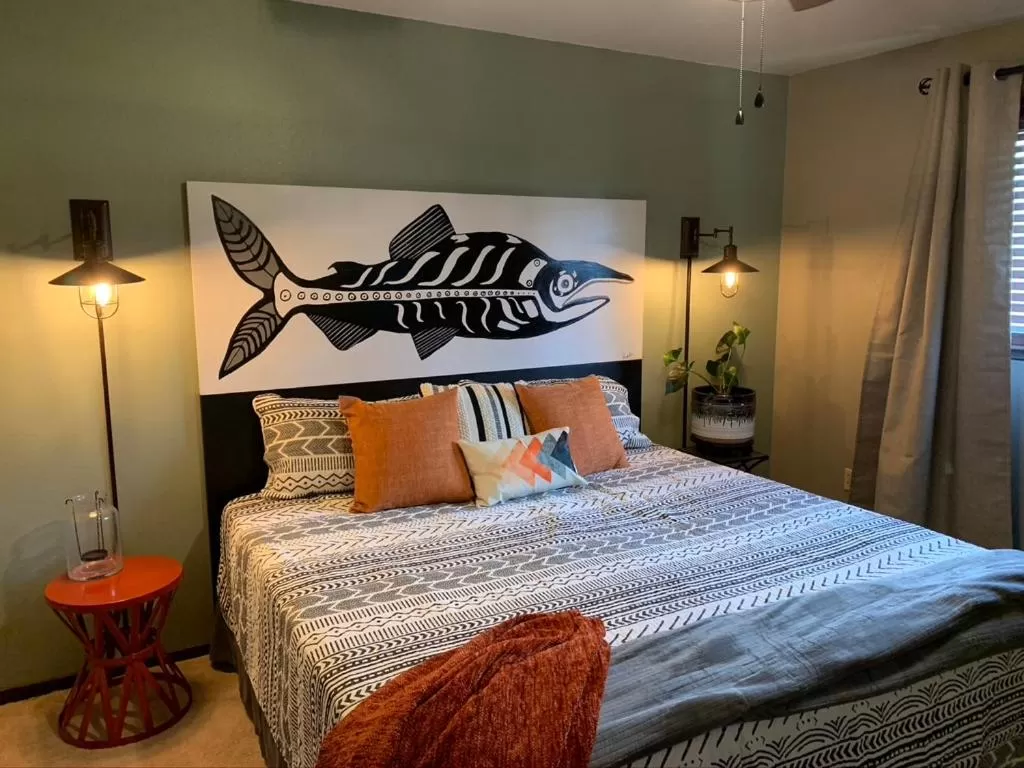 Bedroom, Bed in Clam Gulch Lodge