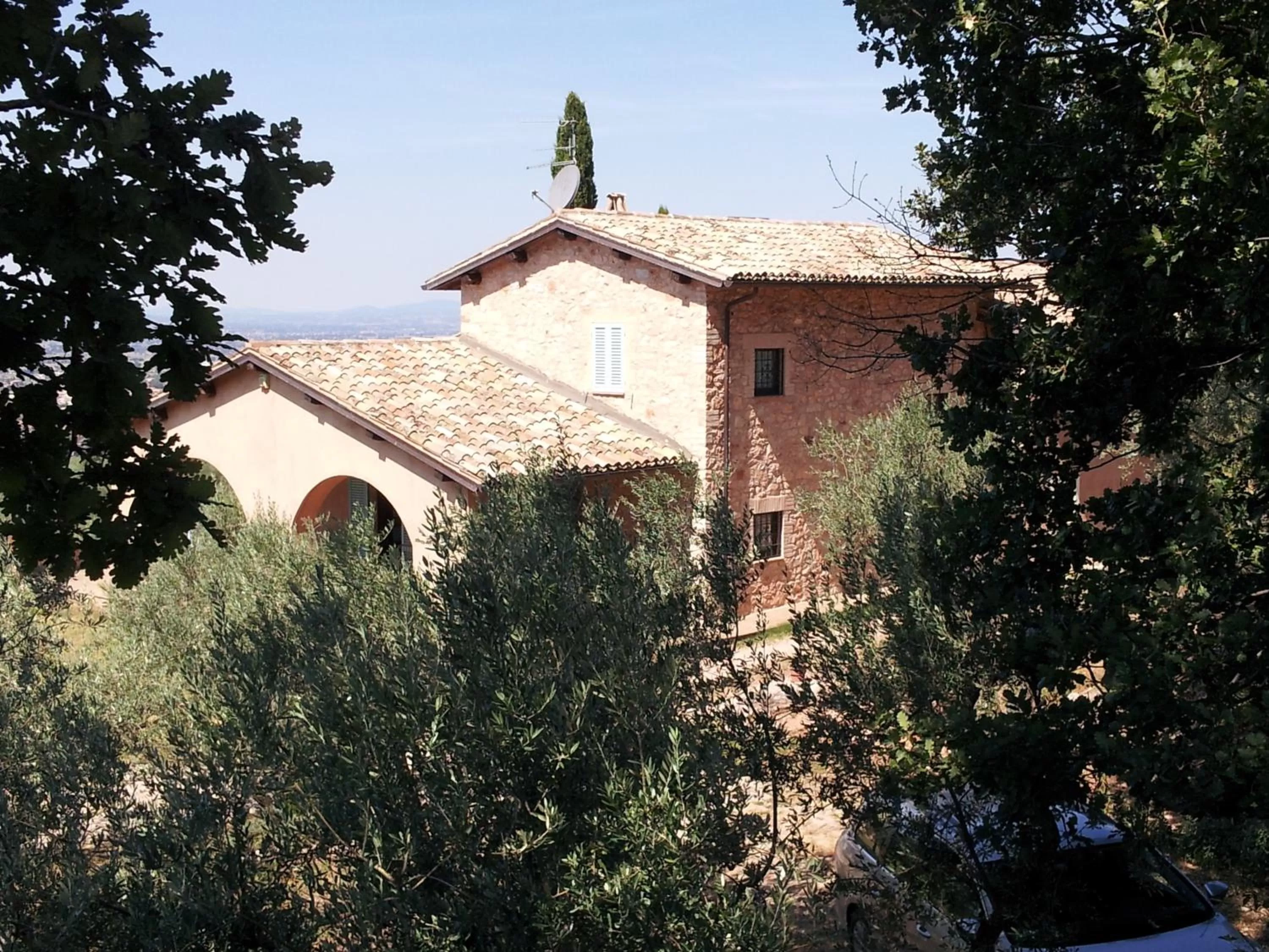 Facade/entrance in La Quercetta