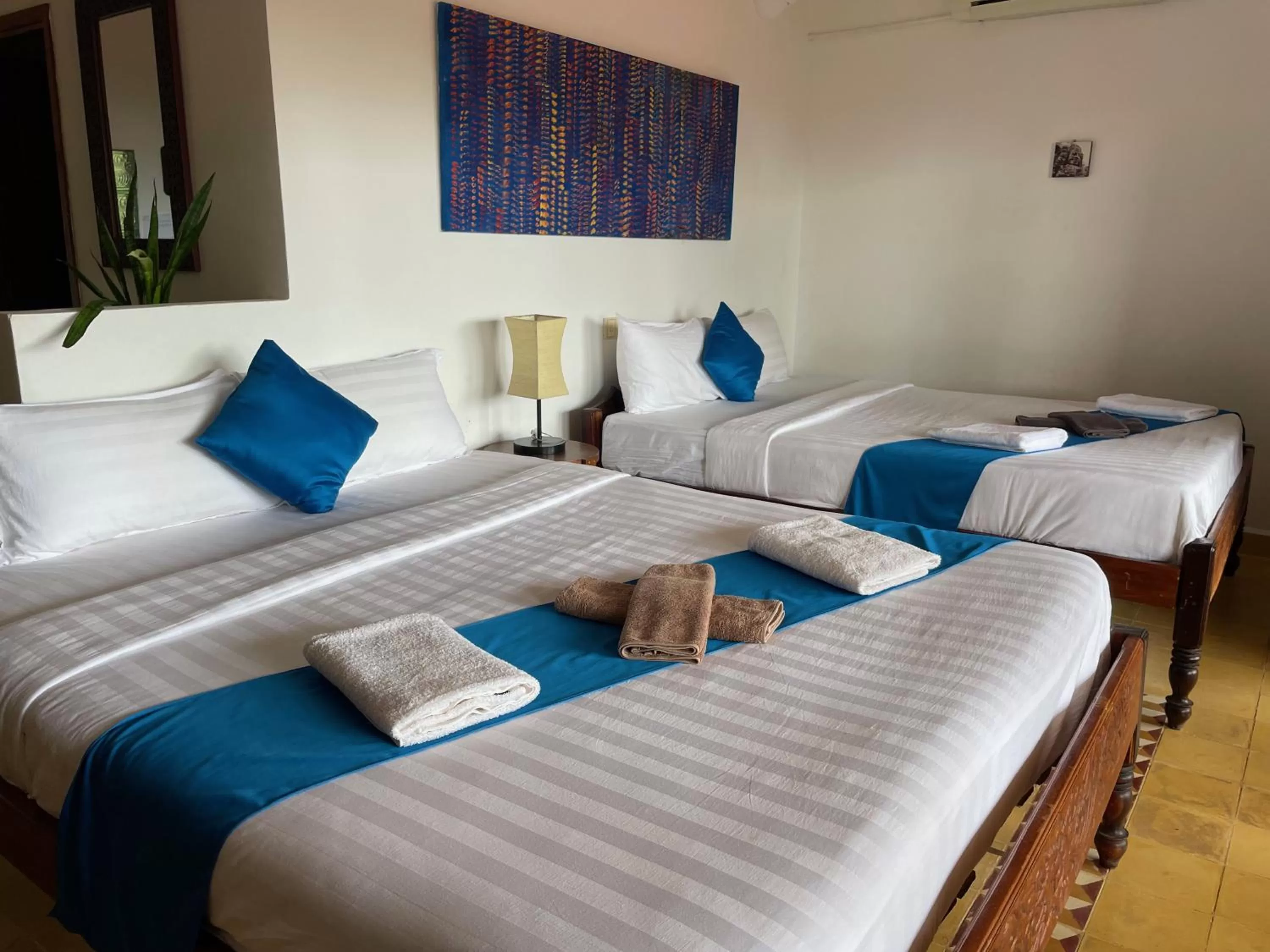 Quadruple Room with Balcony in Kep Lodge