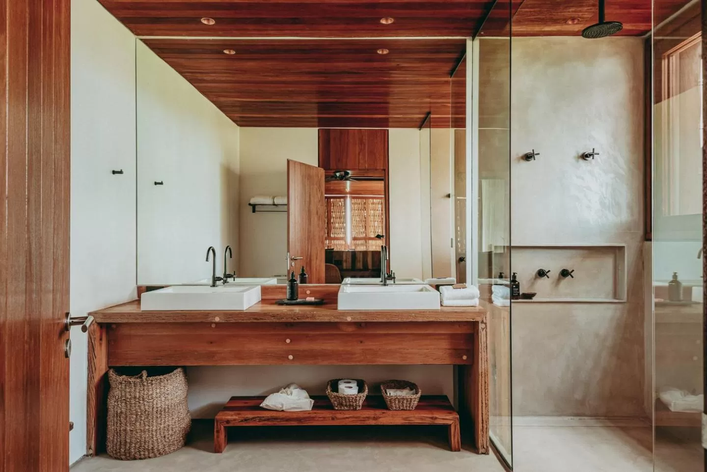 Bathroom in Barracuda Hotel & Villas