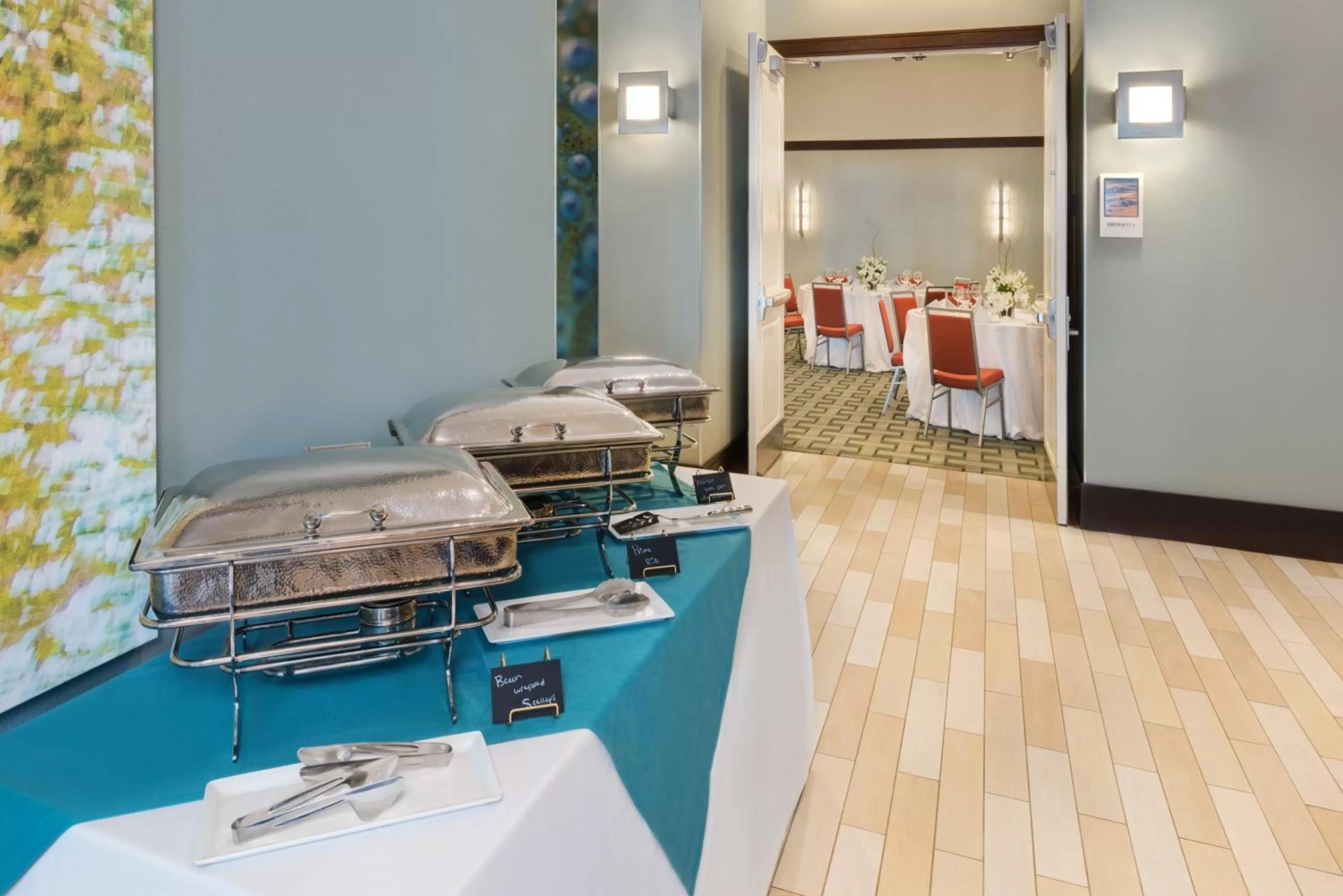 Meeting/conference room, Bed in Hotel Indigo San Diego - Gaslamp Quarter by IHG