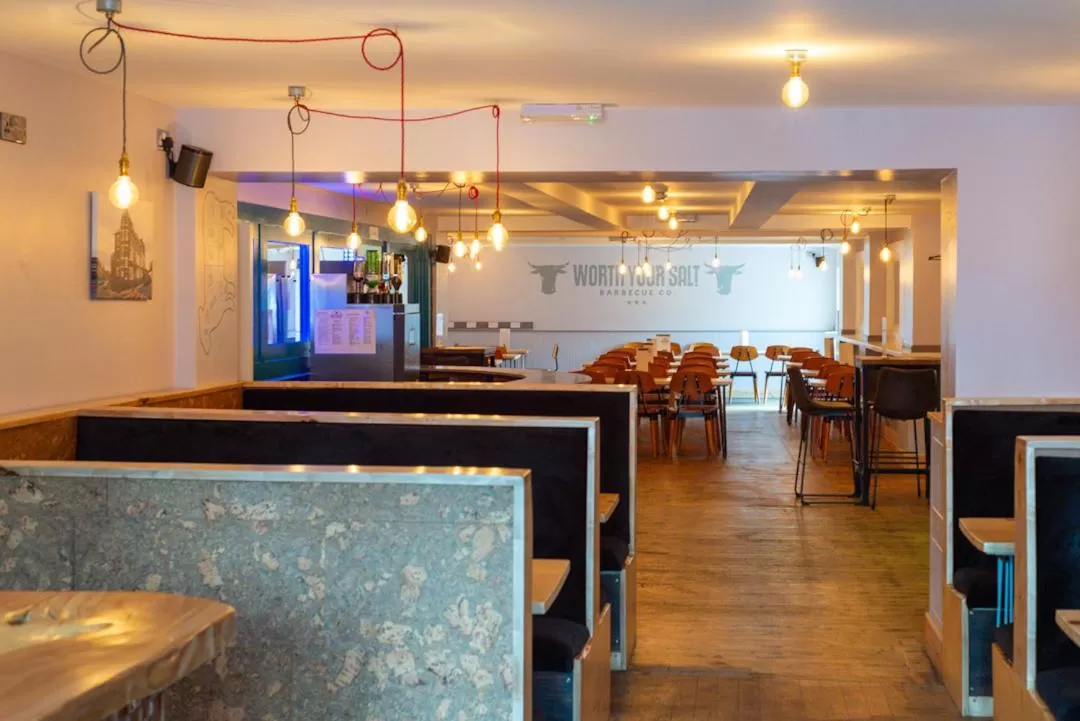 Restaurant/places to eat in Hampton Hotel & restaurant