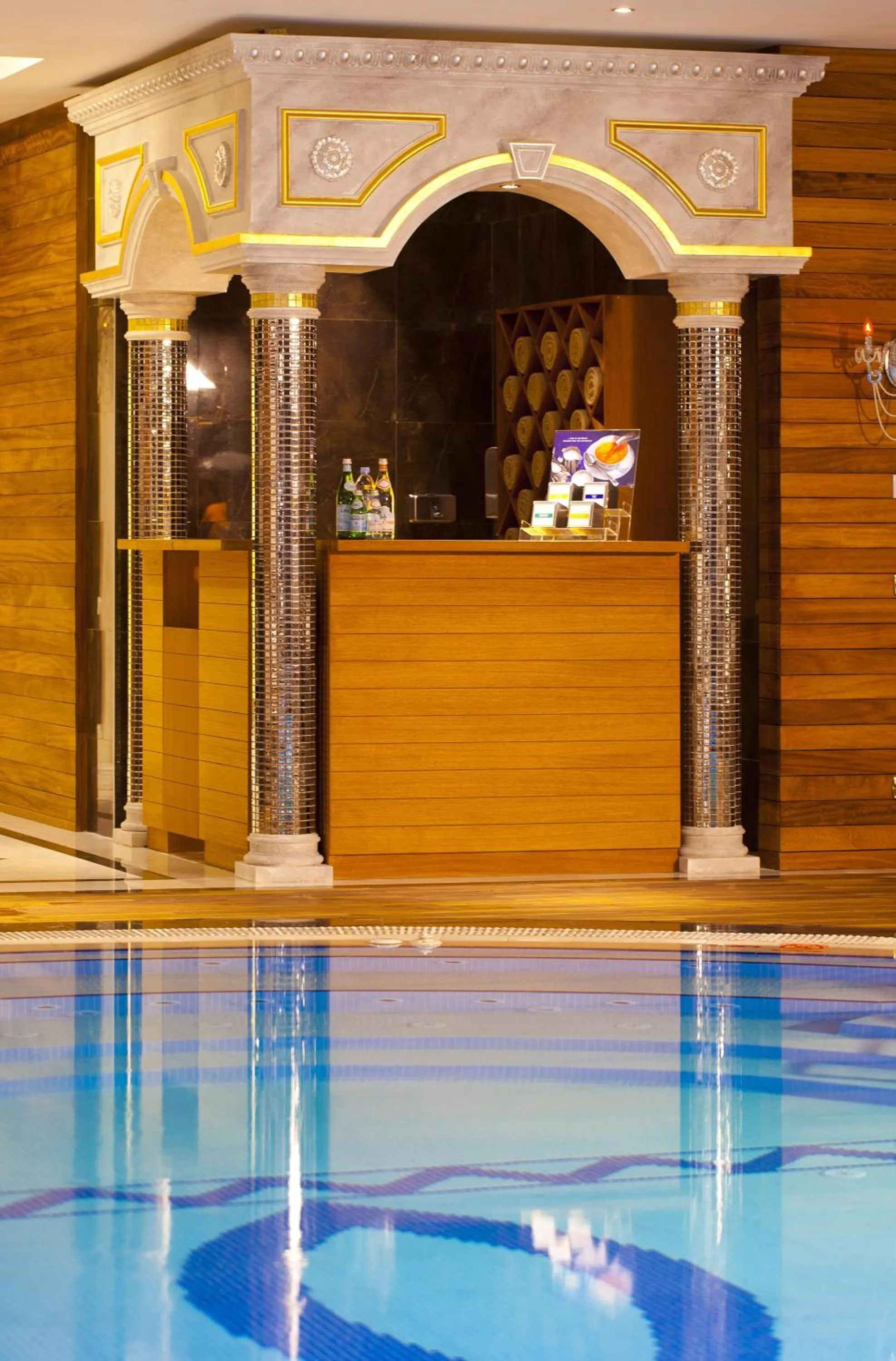 Swimming pool in Limak Yalova Thermal Boutique Hotel