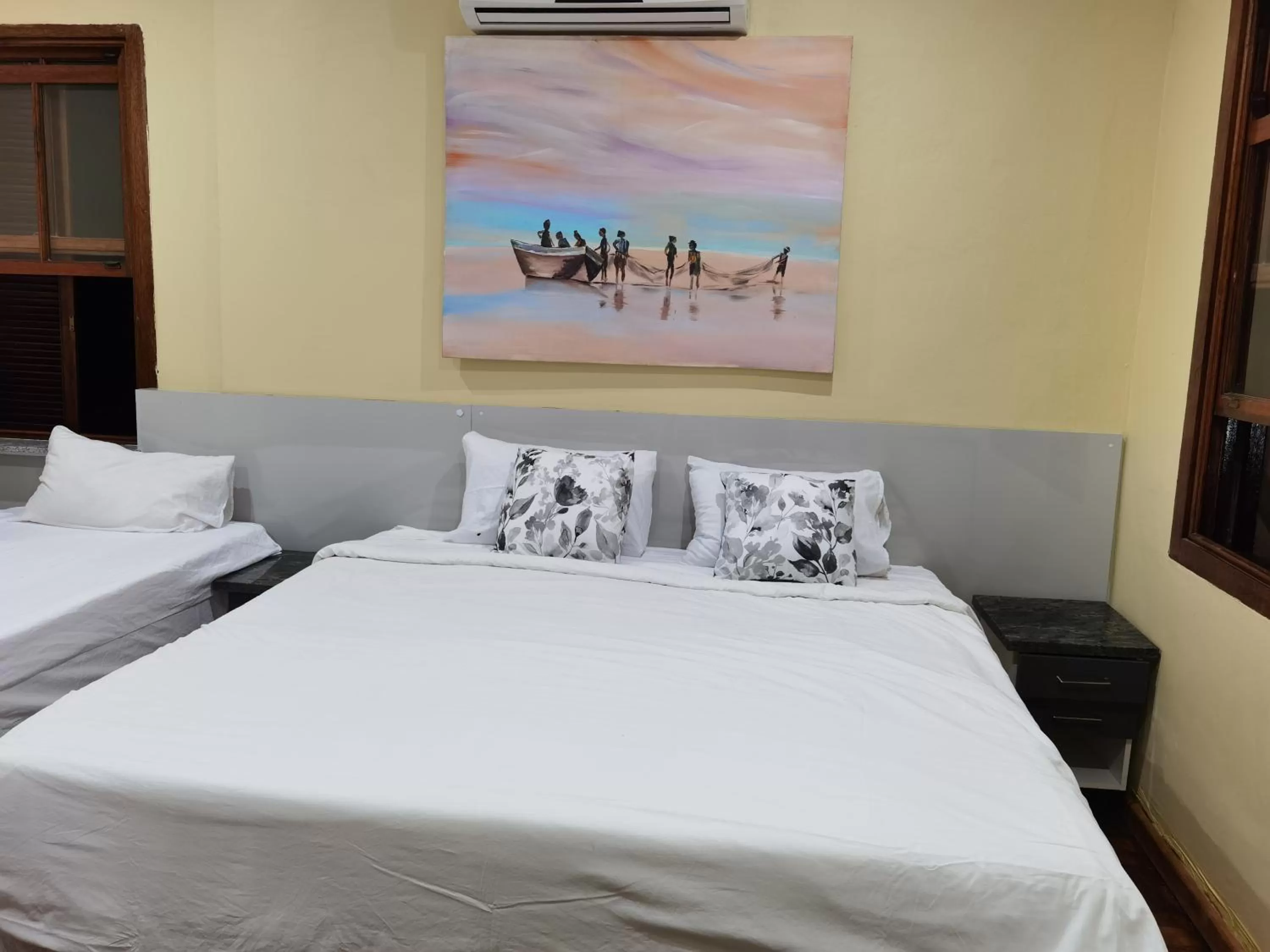 Bed in Gem of Manor drive