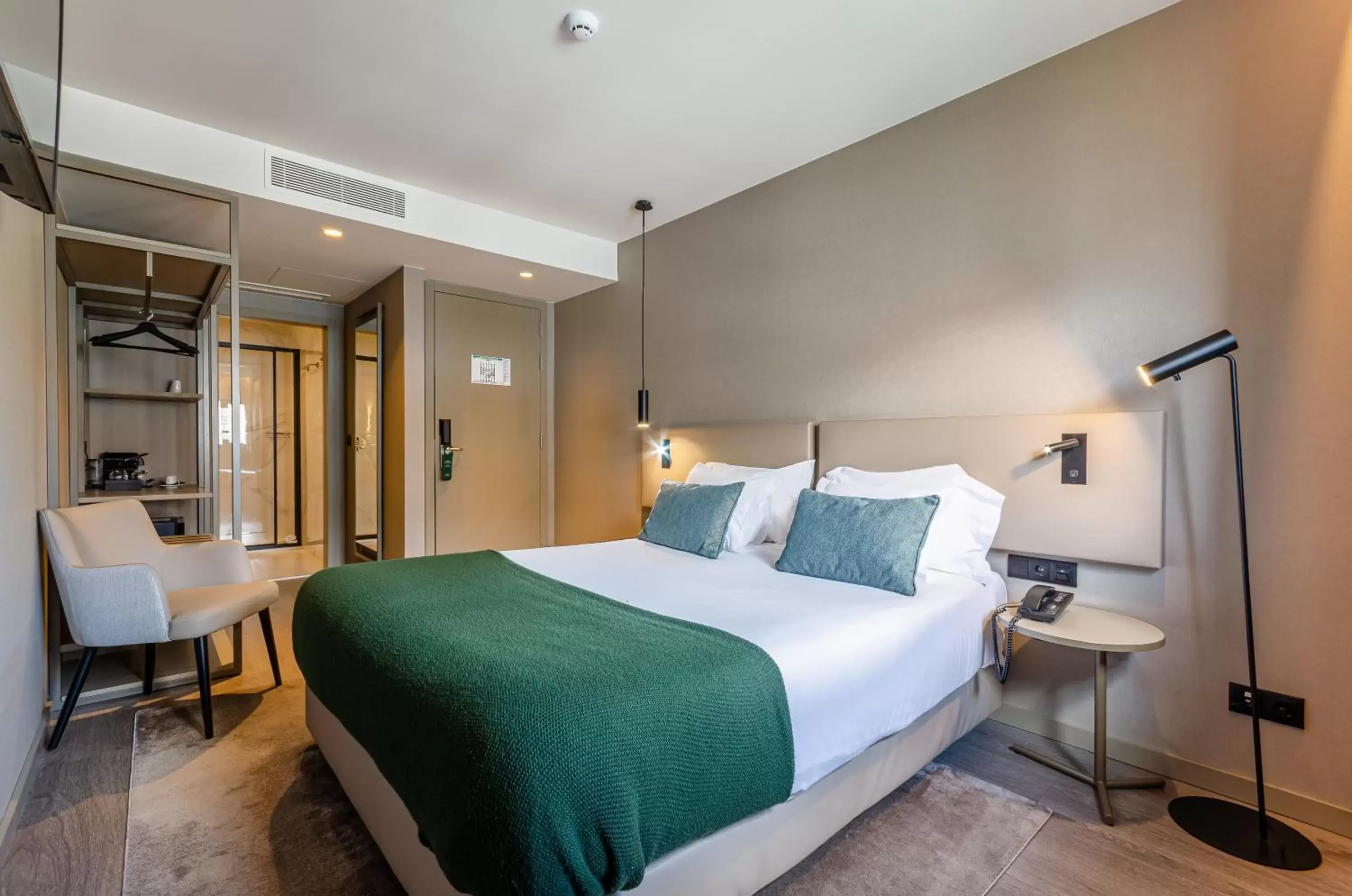 Double Room in OMID Saldanha Hotel Double Room in OMID Saldanha Hotel