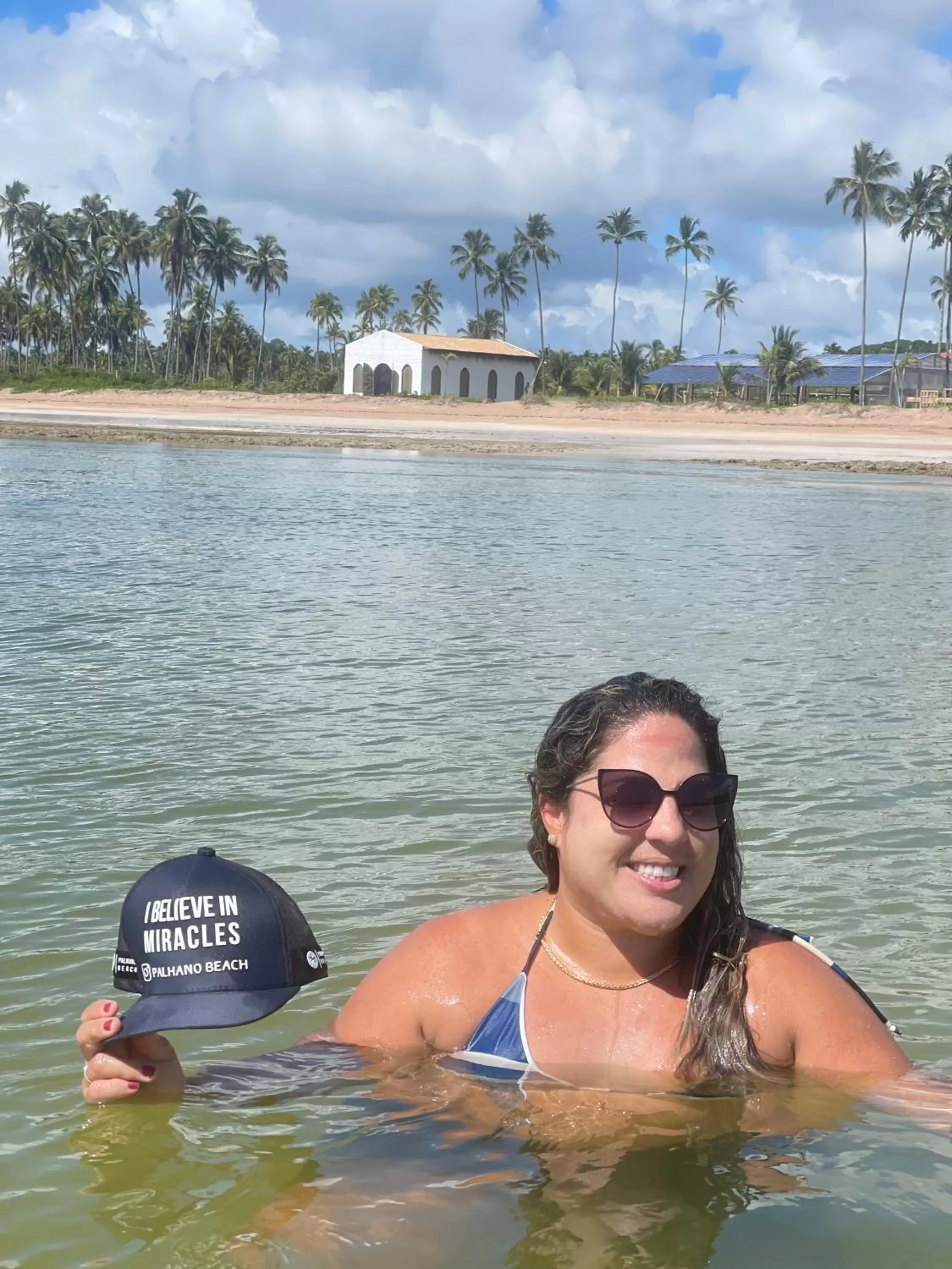 People in Chalé Palhano Beach